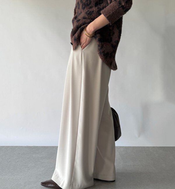  「【ウォッシャブル】【シーズンレスで使える】タックワイドスラックス」|チノ|