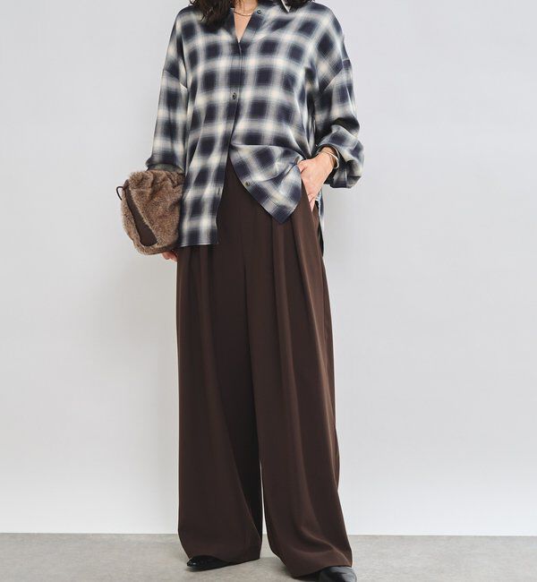  「【ウォッシャブル】【シーズンレスで使える】タックワイドスラックス」|チノ|