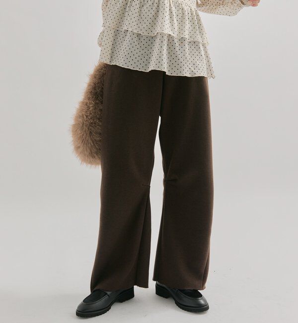  「【WEB限定/年間総売上1位！】裏起毛カーブスウェットパンツ」|チノ|