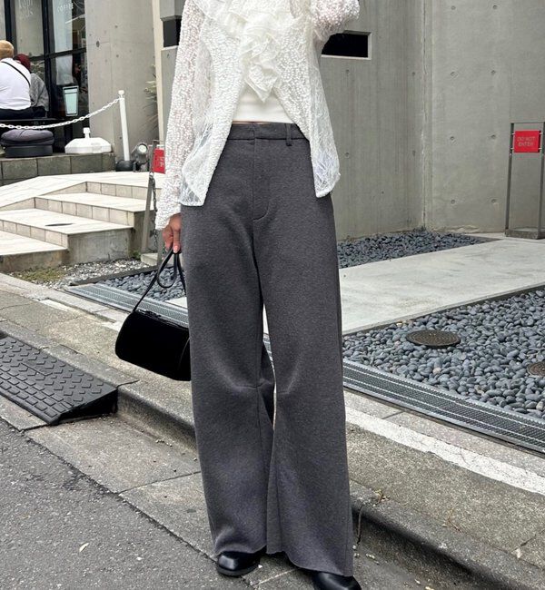  「【WEB限定/年間総売上1位！】裏起毛カーブスウェットパンツ」|チノ|