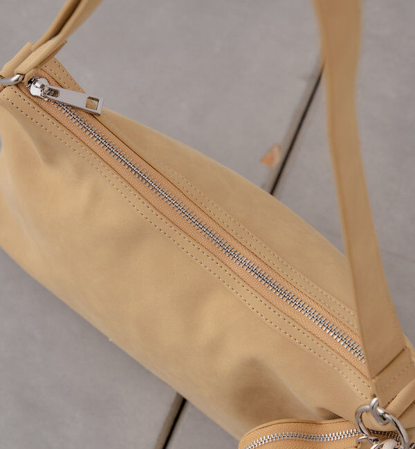  「【500mlペットボトル収納可】チャーム付きミディアムバッグ」|ショルダー・メッセンジャー|