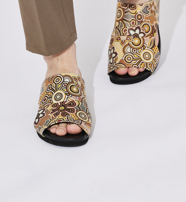 alfredoBANNISTER「【WRAP SHOES】レザー サイドキャビティ ボタニカル柄 スライドサンダル」|サンダル|その他