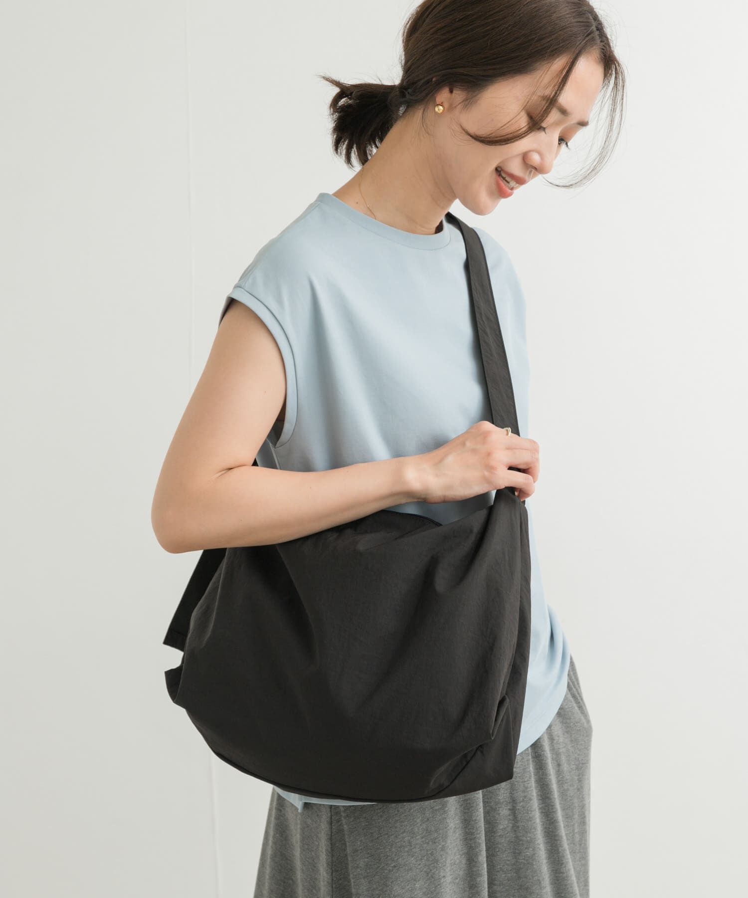 URBAN RESEARCH DOORS「ウォッシャブルショルダーバッグ」|ショルダー・メッセンジャー|