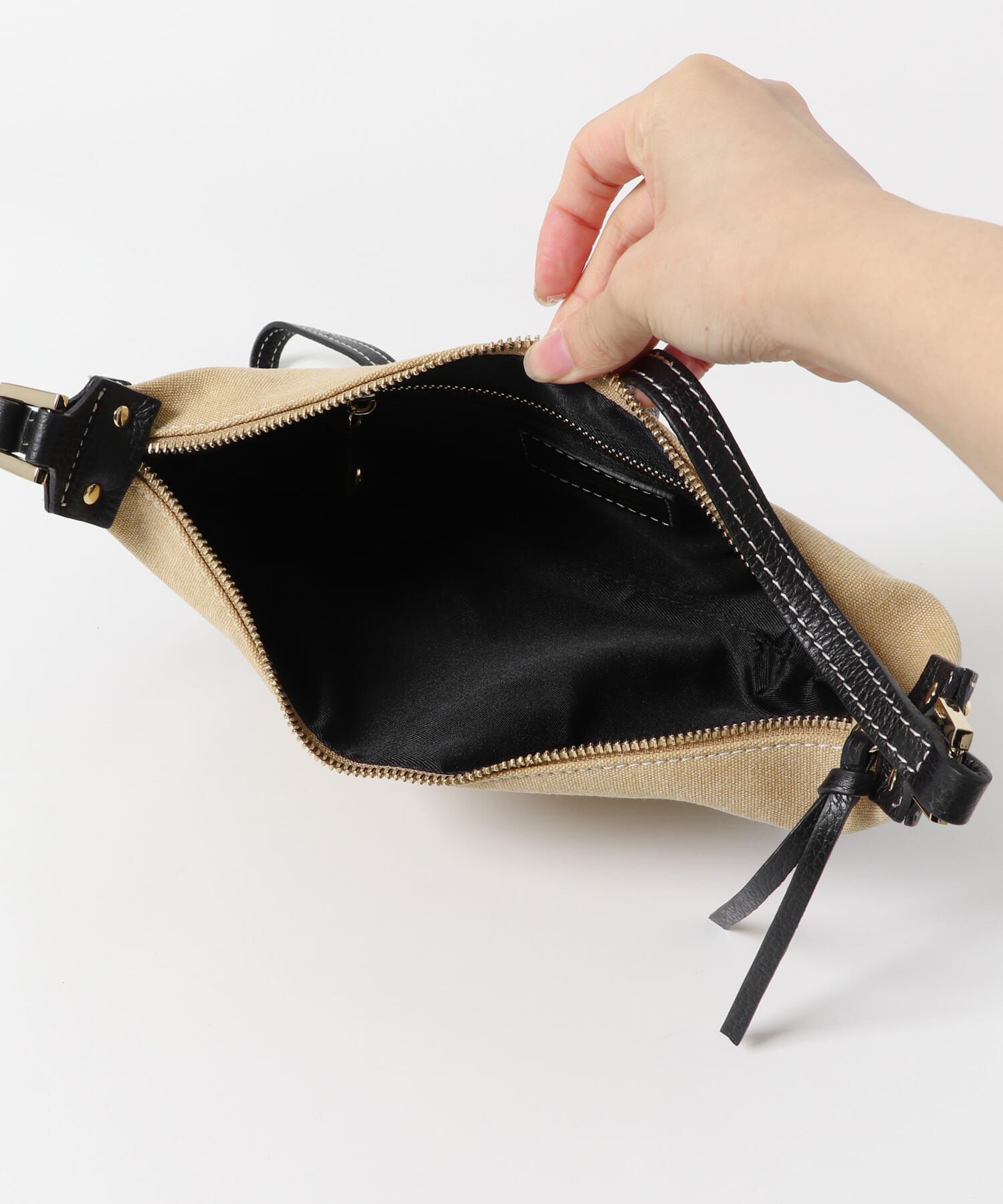 URBAN RESEARCH DOORS「MARCO BIANCHINI　キャンバスレザーバッグ」|ショルダー・メッセンジャー|