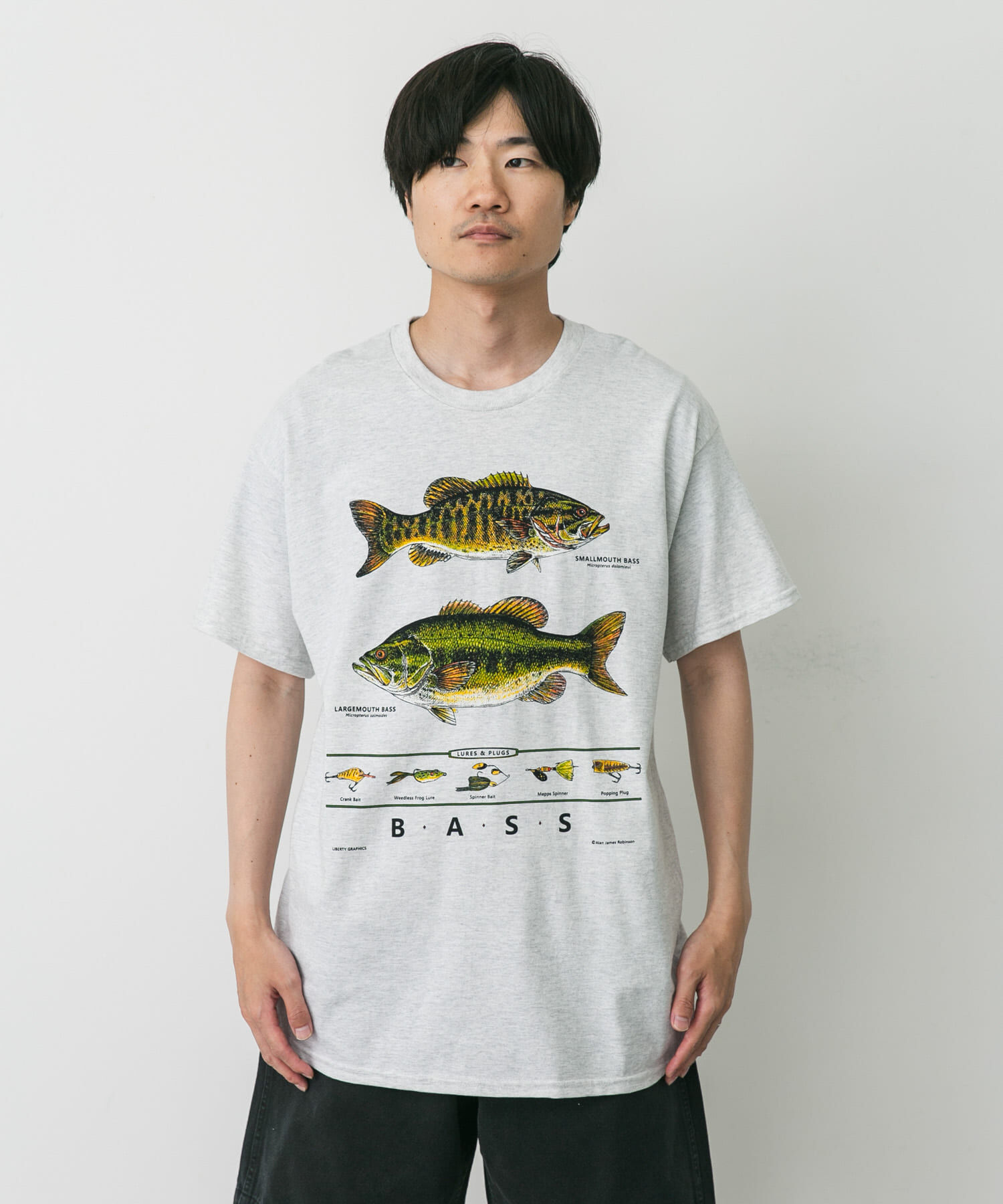 URBAN RESEARCH DOORS「LIBERTY GRAPHICS　Bass & Flies」|Tシャツ・カットソー|