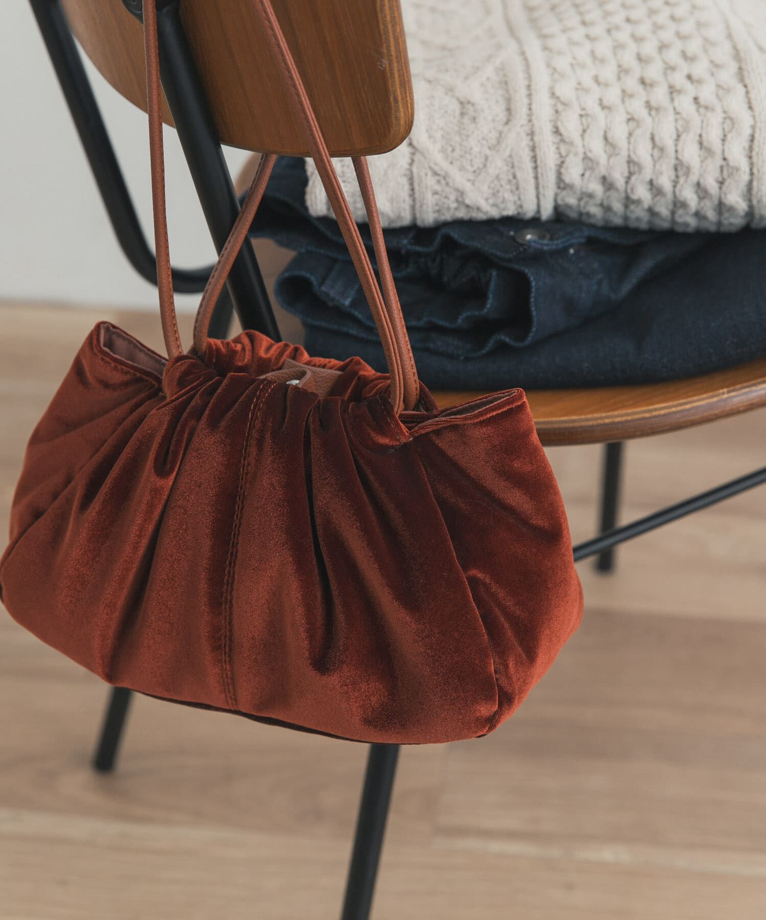 URBAN RESEARCH DOORS「2wayベロア巾着ショルダー」|ショルダー・メッセンジャー|