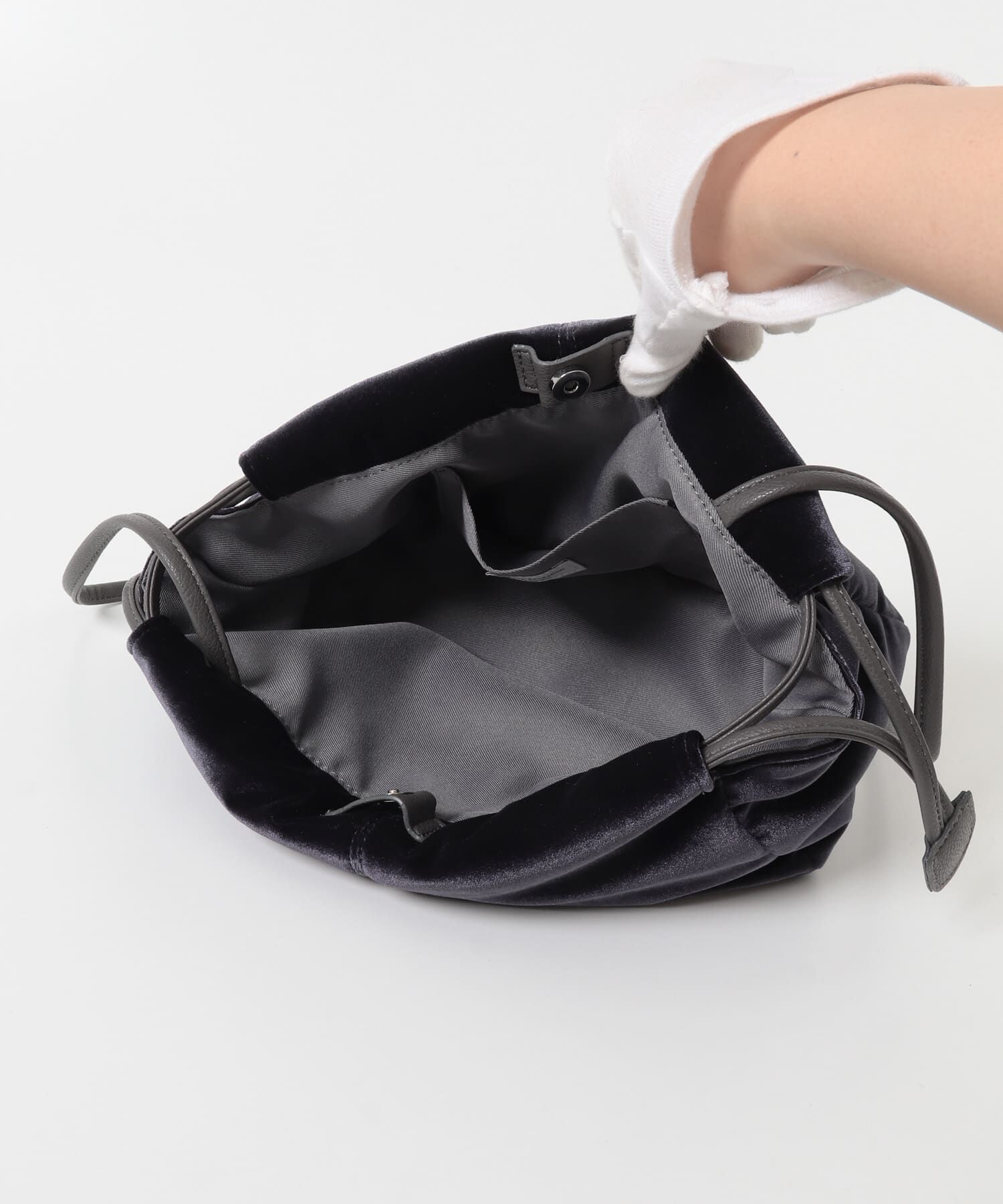 URBAN RESEARCH DOORS「2wayベロア巾着ショルダー」|ショルダー・メッセンジャー|