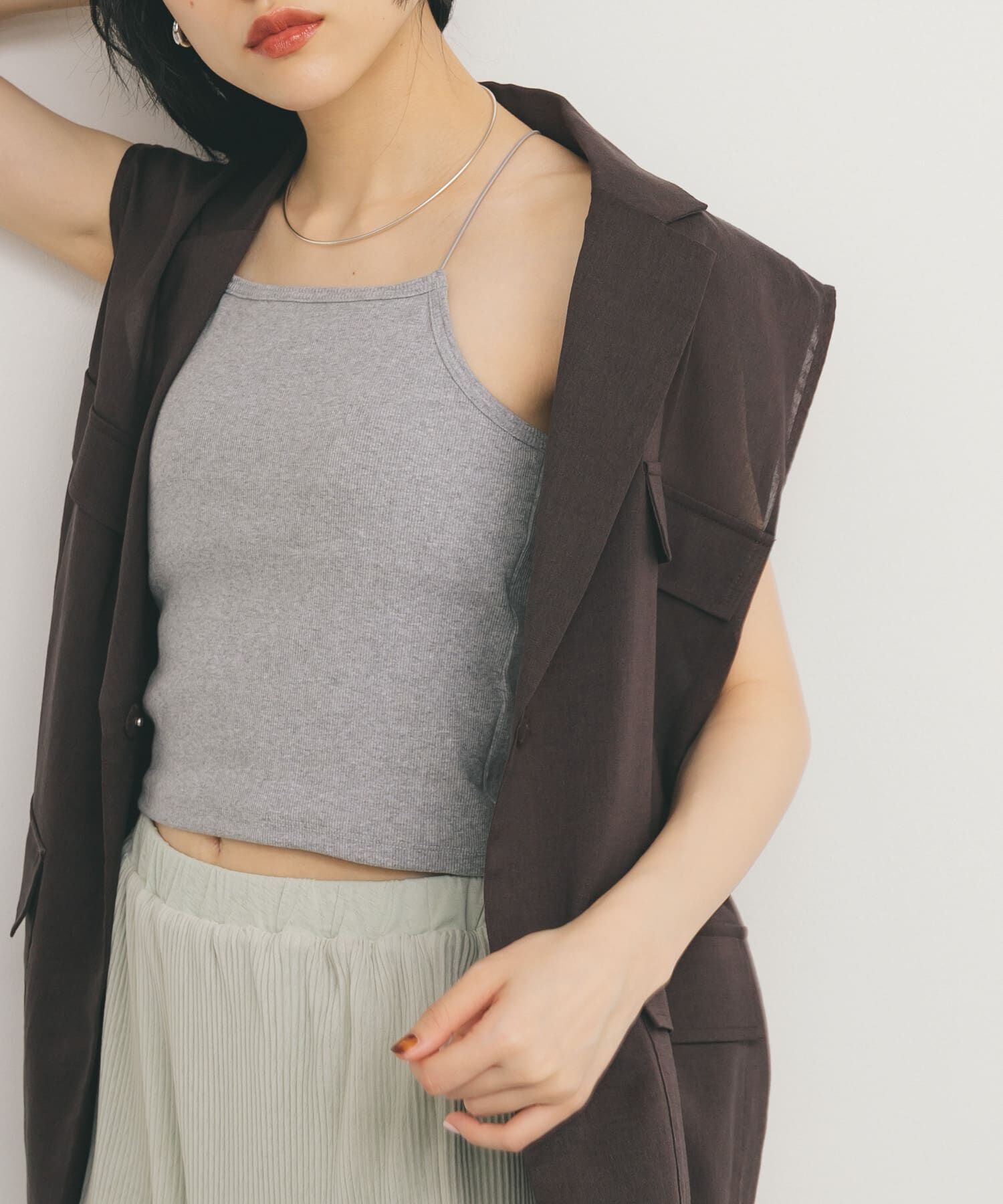  「カップ付きクロップドキャミソール」|キャミソール|