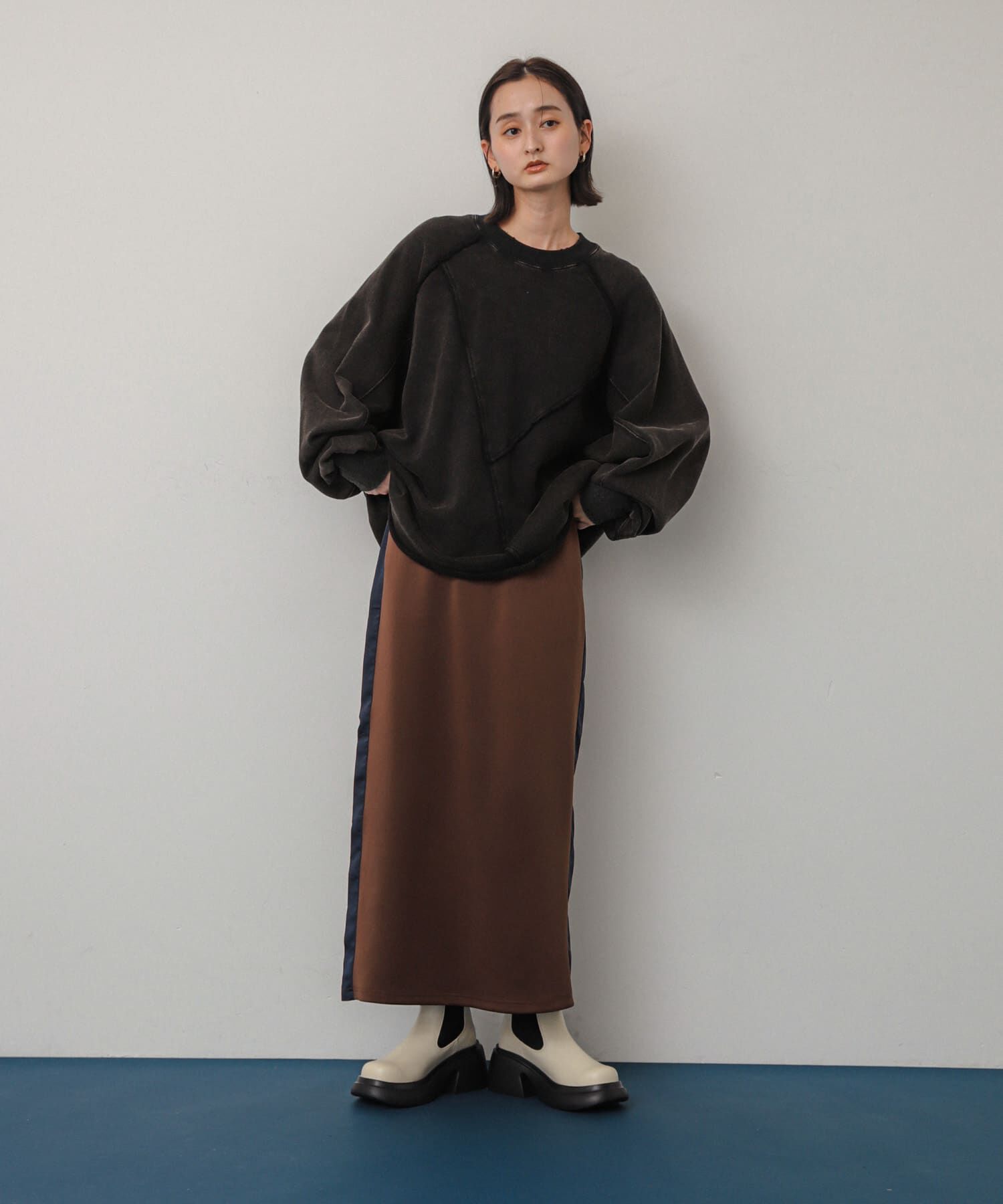 SENSE OF PLACE by URBAN RESEARCH「サテンキリカエラインスカート」|スカート|