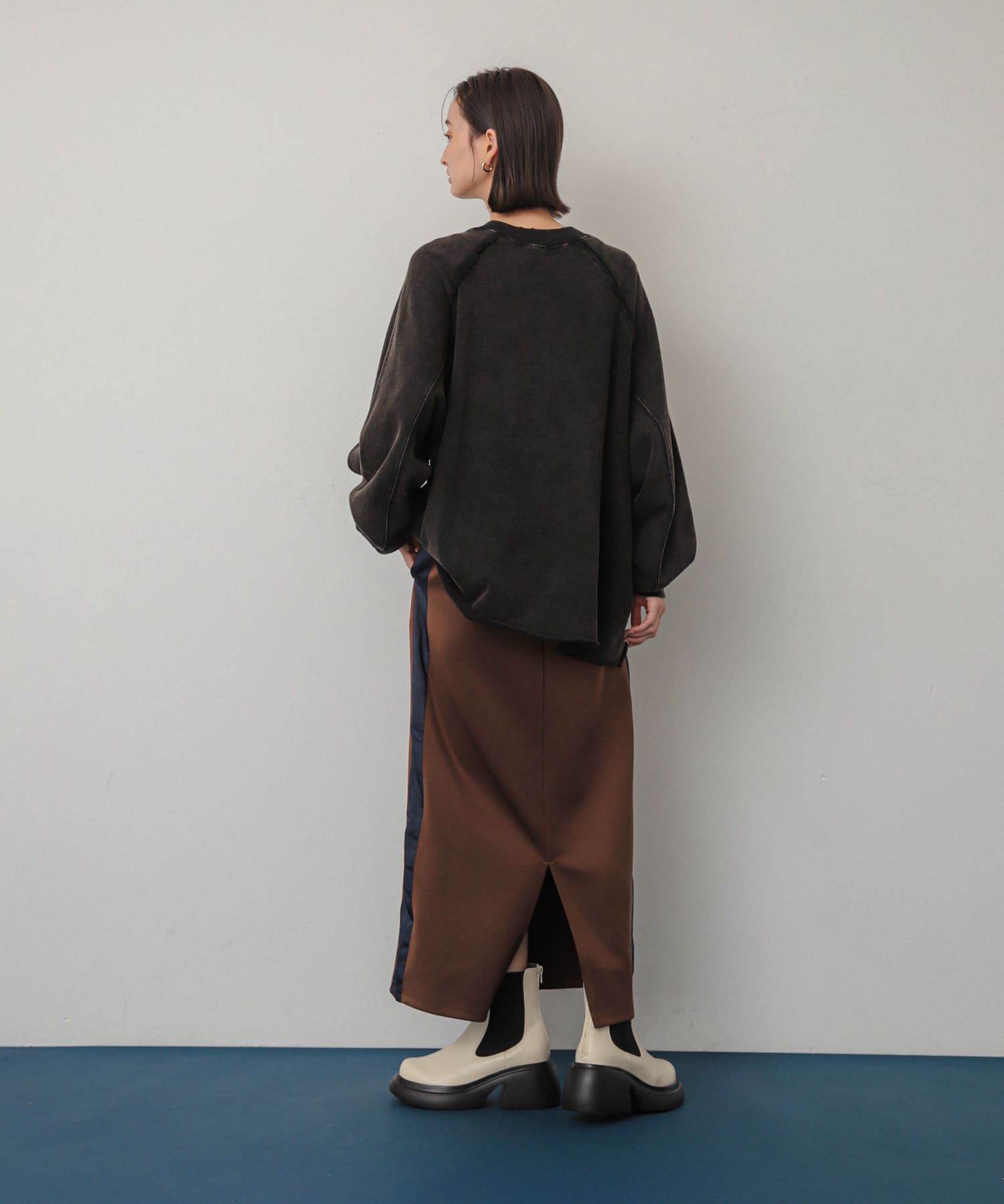 SENSE OF PLACE by URBAN RESEARCH「サテンキリカエラインスカート」|スカート|