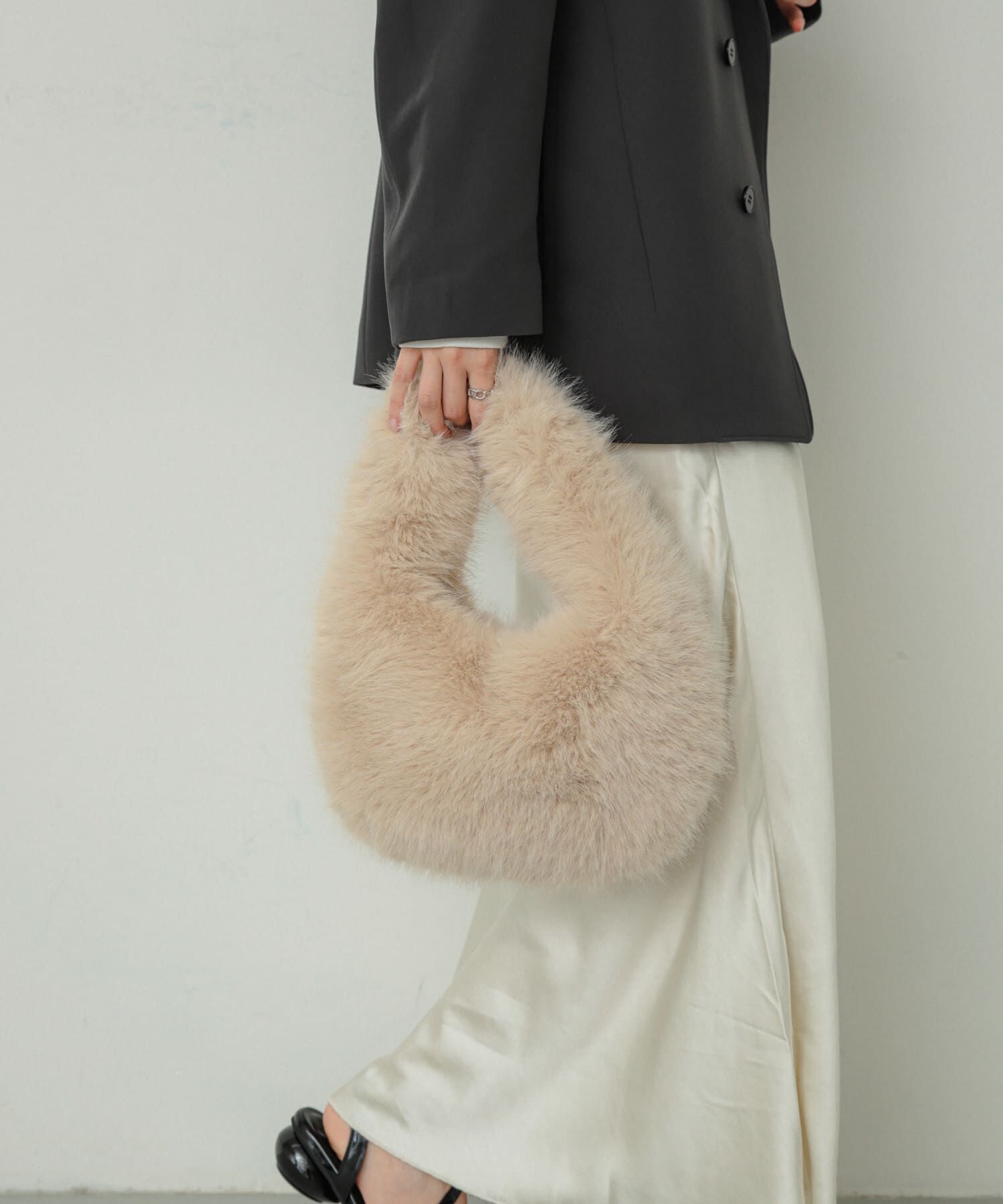 SENSE OF PLACE by URBAN RESEARCH「ファーラウンドバッグ」|ハンドバッグ|