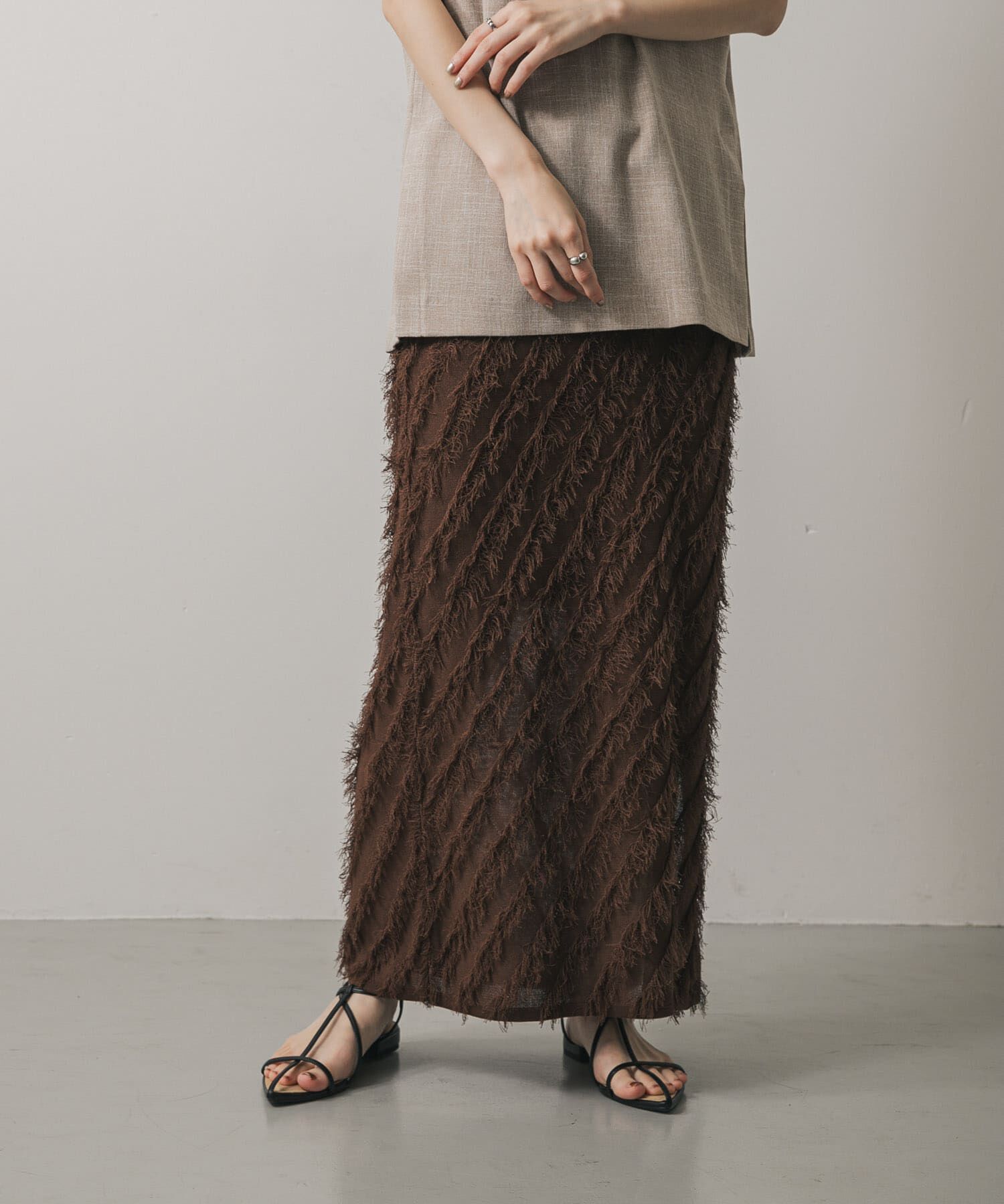 SENSE OF PLACE by URBAN RESEARCH「フリンジニットスカート」|スカート|