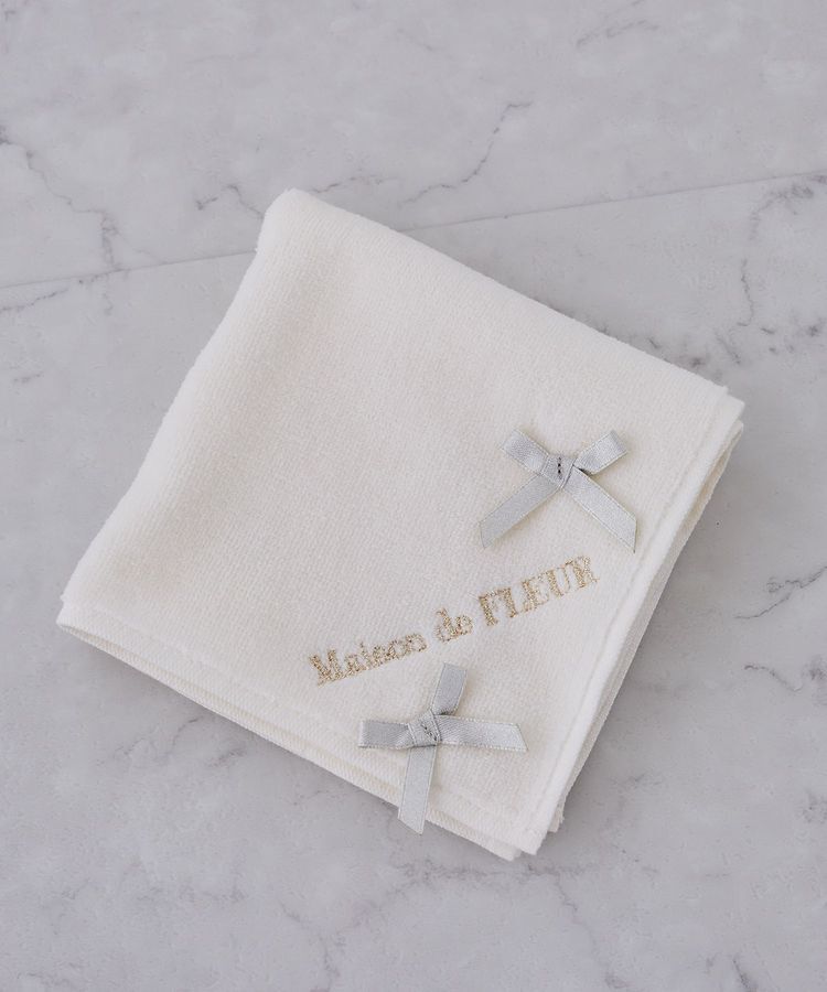 Maison de FLEUR「ラメミニリボンタオルハンカチ」|ハンカチ|
