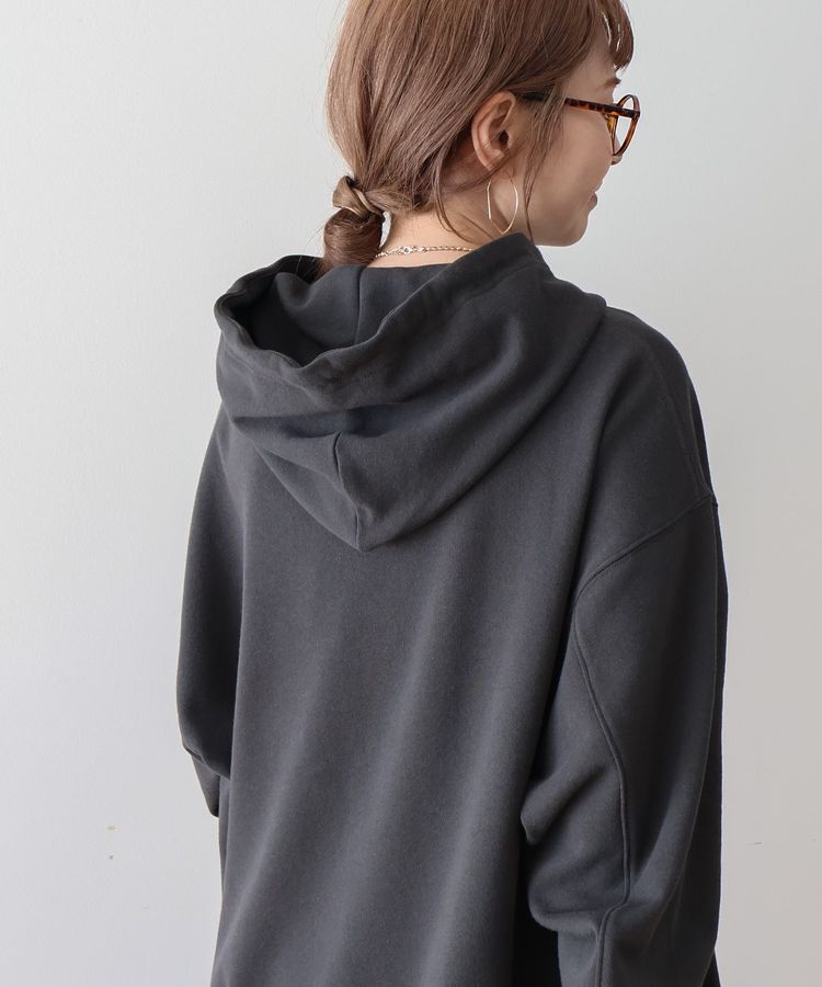 AMERICAN HOLIC「フロッキーロゴプリント裏毛パーカー」|スウェット・ジャージ|