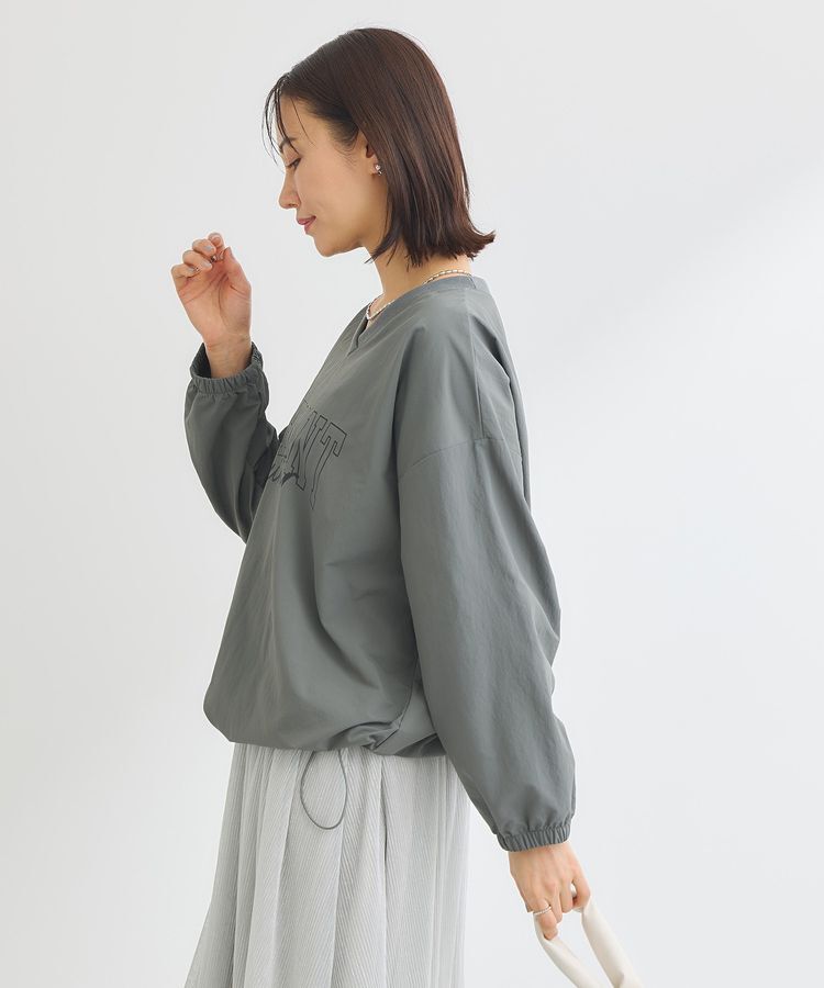 Green Parks「ナイロンロゴVネックプルオーバー」|スウェット・ジャージ|