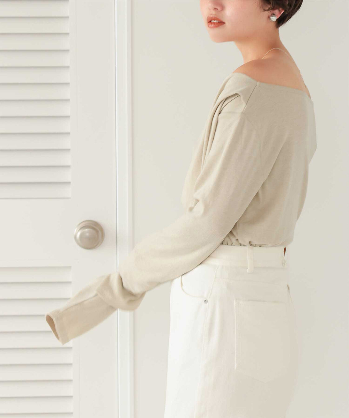 titivate「オフショルダーロングスリーブTシャツ」|Tシャツ・カットソー|