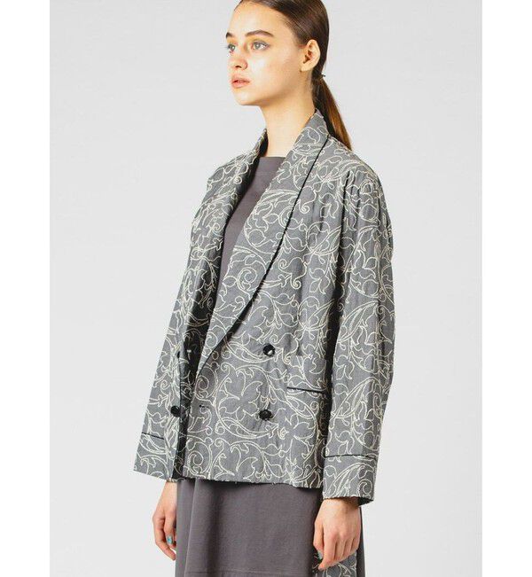 MIDIUMISOLID「MIDIUMISOLID 刺繍ショールカラージャケット」|テーラードジャケット|