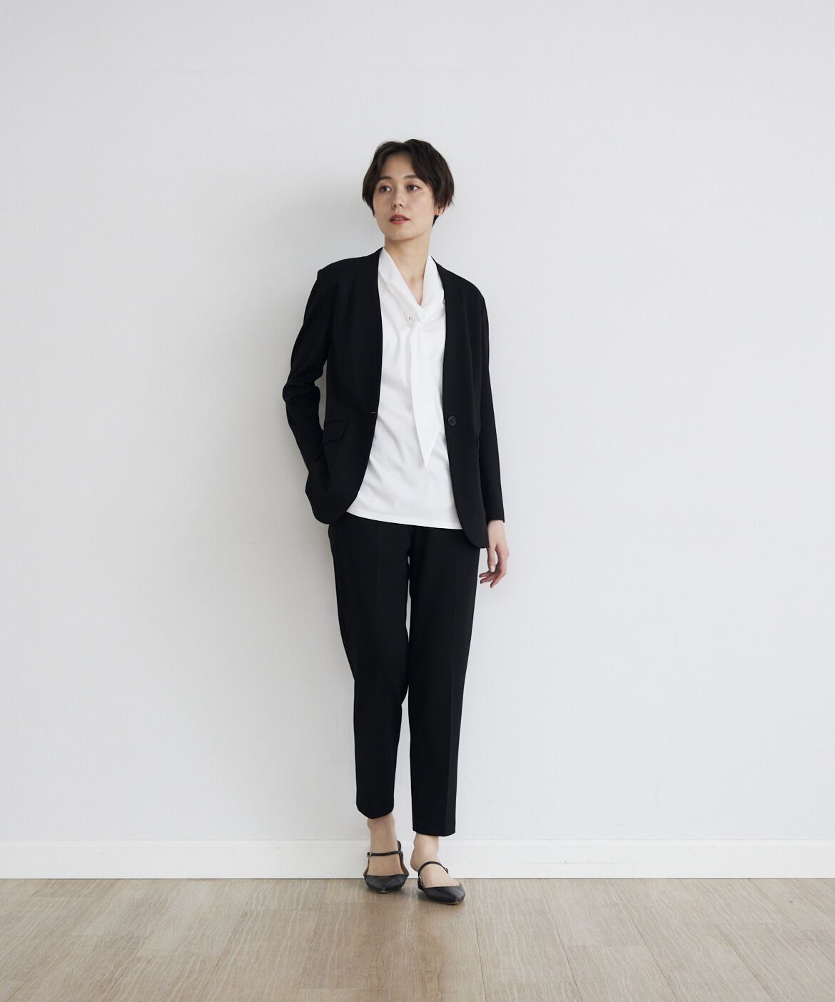 INED「《INED CLARO》ポンチカラーレスジャケット」|ノーカラージャケット|