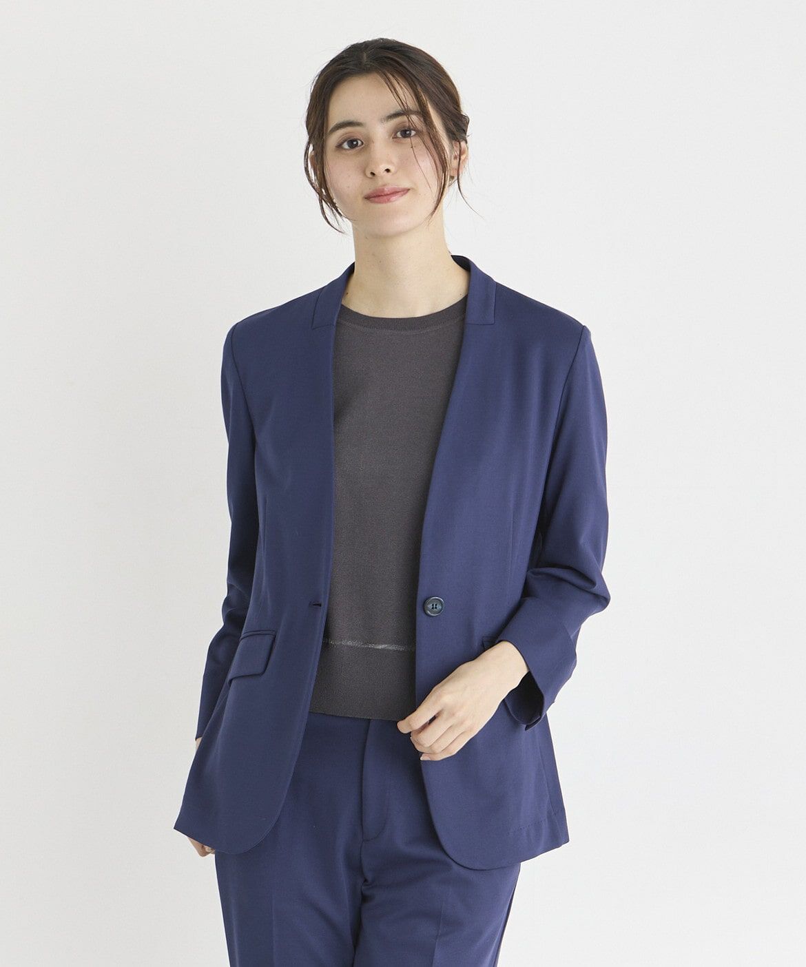 INED「《INED CLARO》ポンチカラーレスジャケット」|ノーカラージャケット|ネイビー