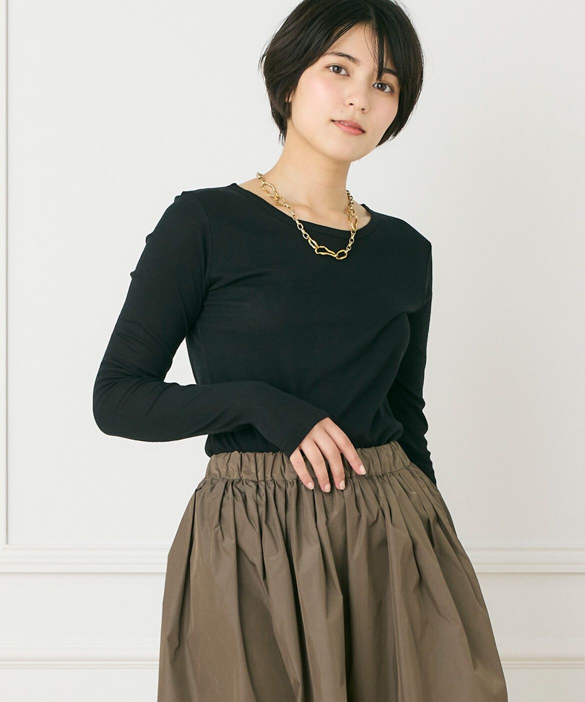 INED「《大きいサイズ》クルーネックロングスリーブトップス」|Tシャツ・カットソー|ブラック