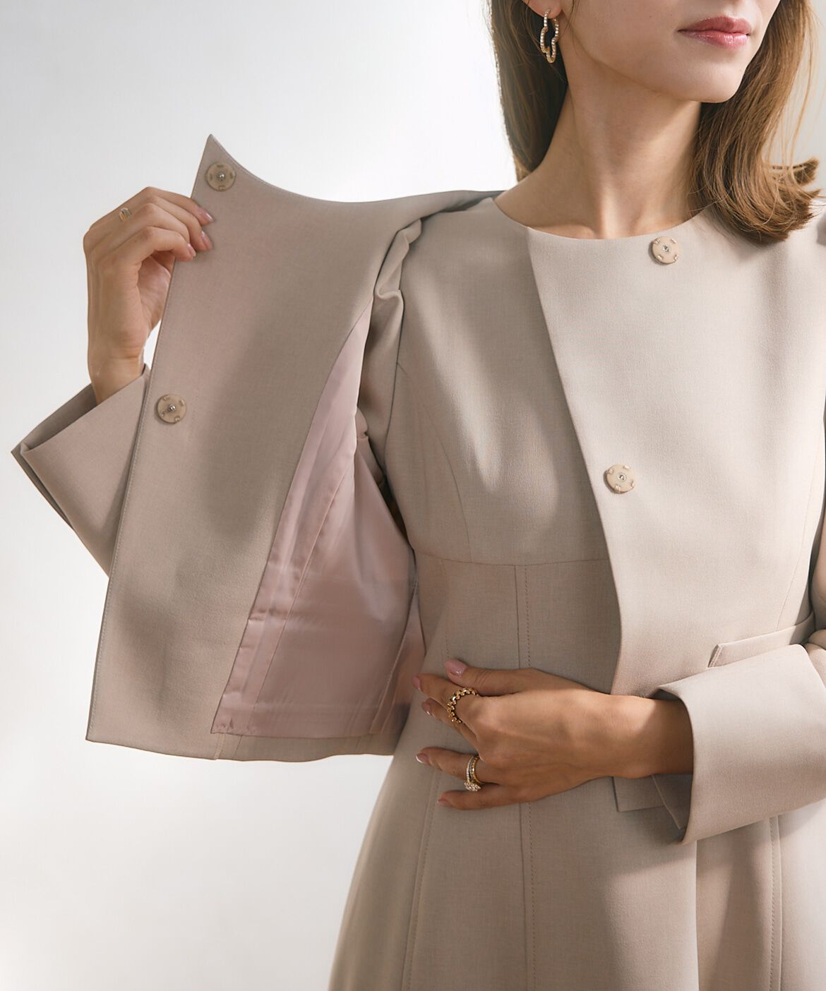 Maglie le cassetto「《M Maglie le cassetto&times;吉田理紗》アシメショートジャケット」|その他|