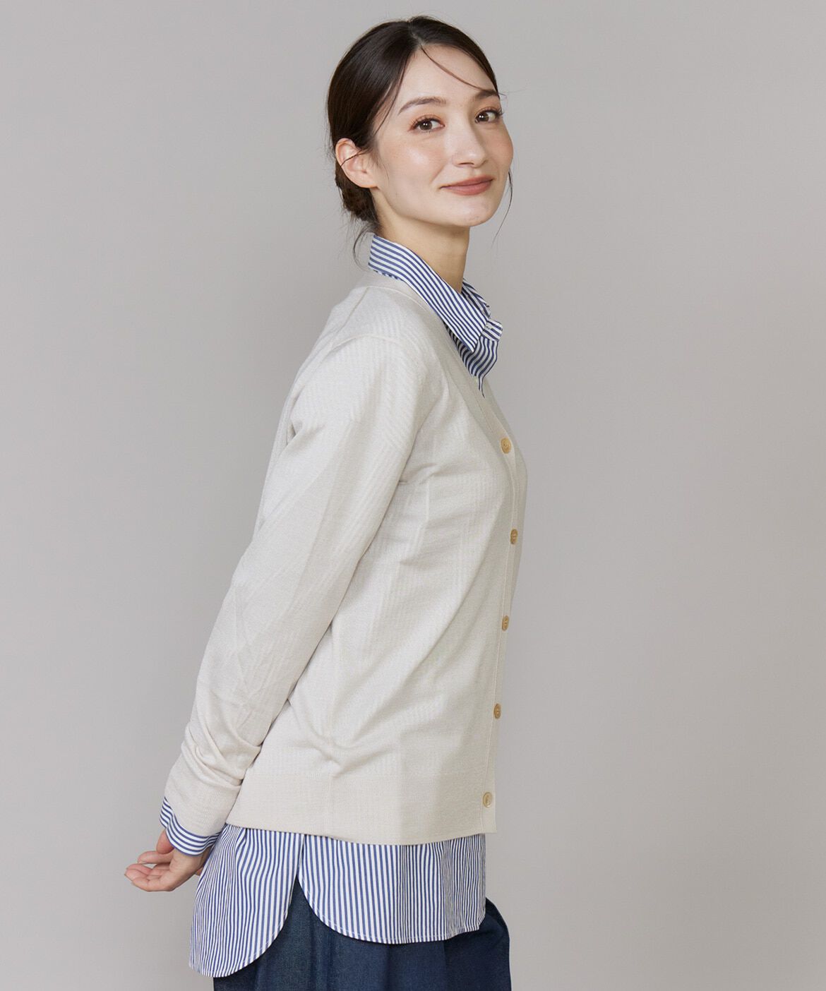 INED「《CONTESSA》シルクカシミヤVネックカーディガン」|カーディガン|