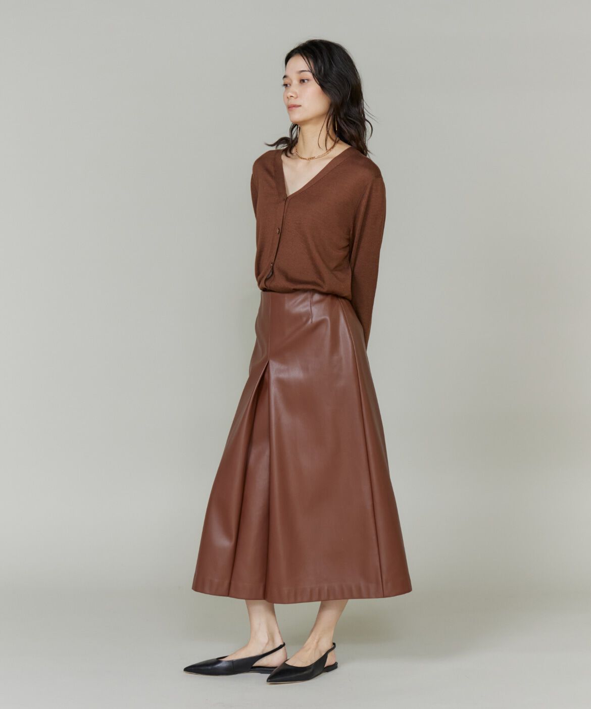 INED「《CONTESSA》シルクカシミヤVネックカーディガン」|カーディガン|