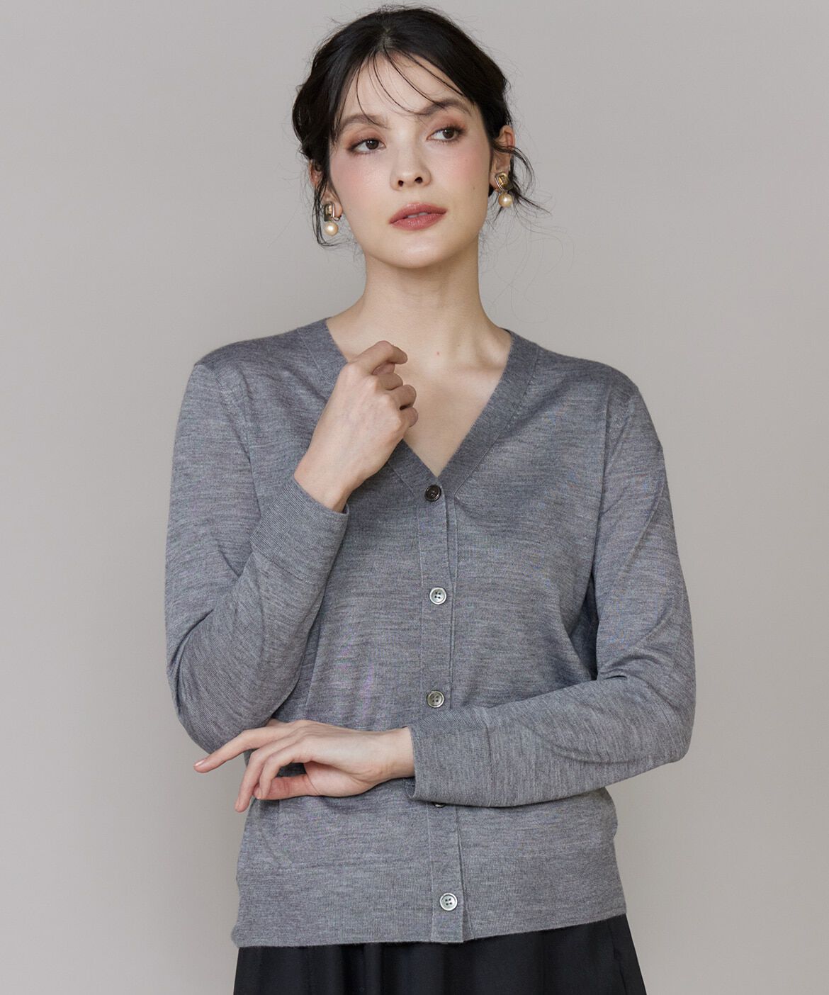 INED「《CONTESSA》シルクカシミヤVネックカーディガン」|カーディガン|