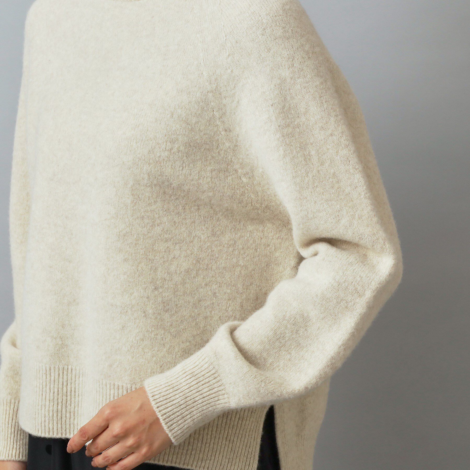 DRESSTERIOR「【otonaMUSE 11月号掲載】カシミヤブレンドクルーネックニット」|ニット・セーター|