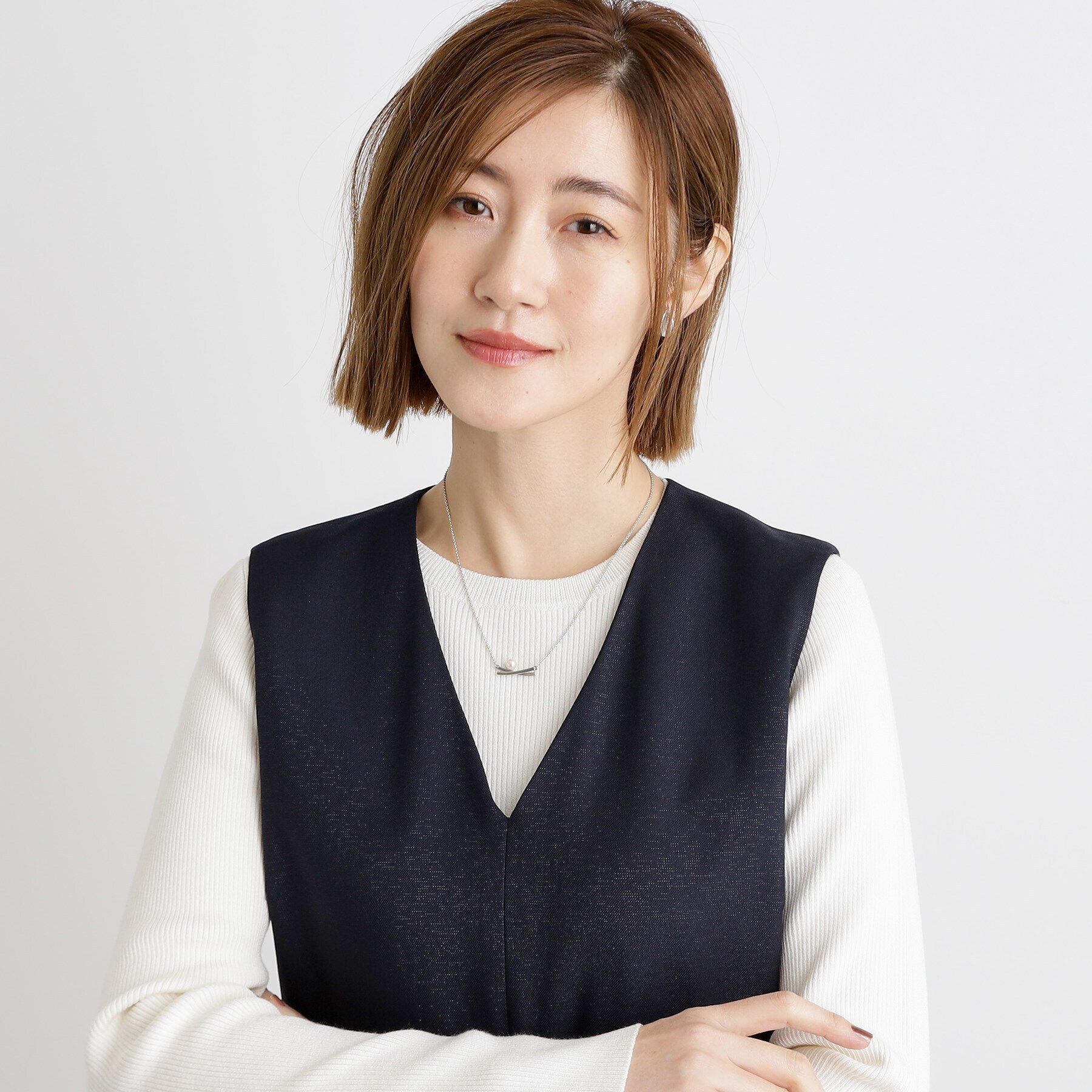 grove「クロスメタルパール調ショートネックレス【入卒対応可】」|ネックレス|