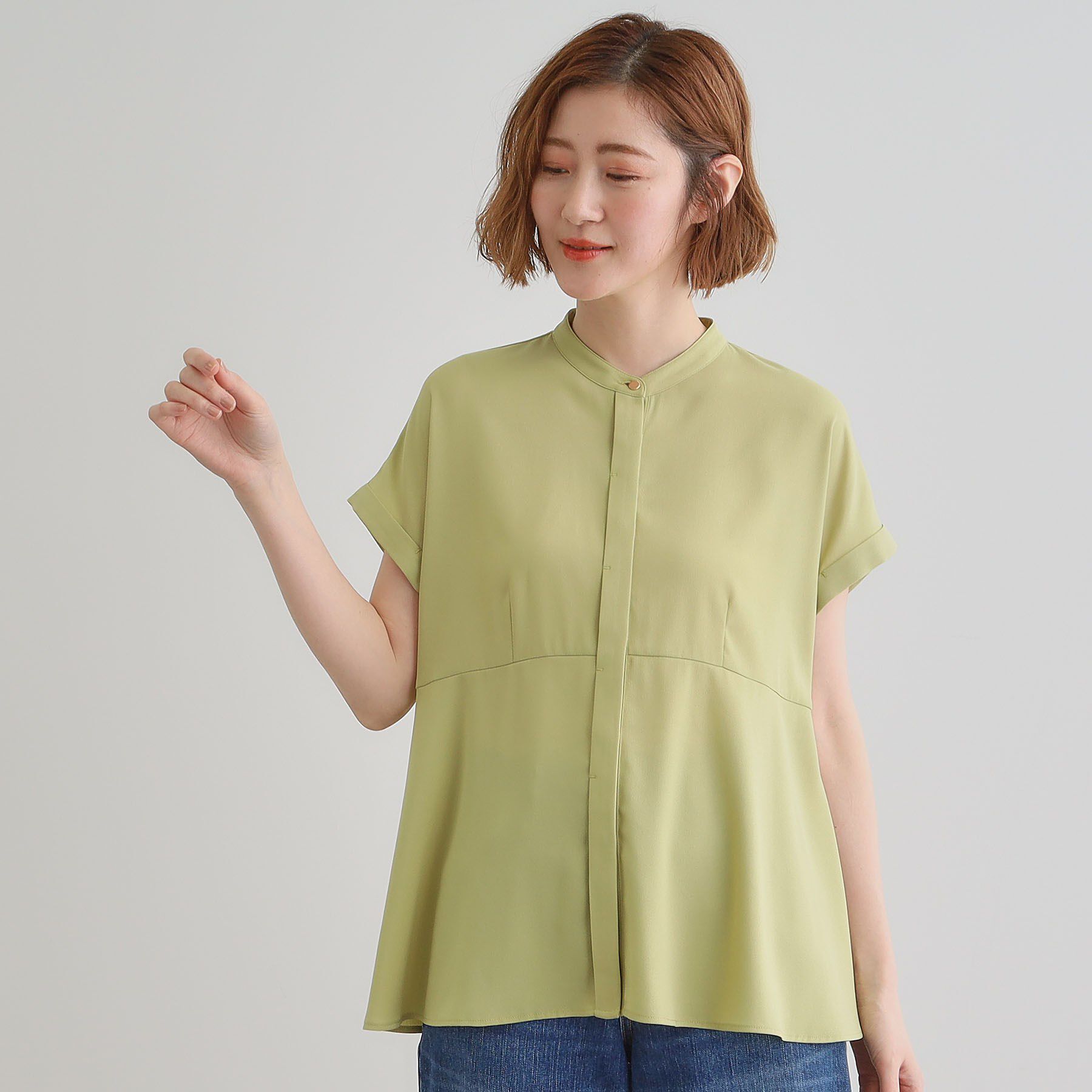 grove「きちんと感もこなれ感も1枚で叶う　優秀ペプラムシャツブラウス」|シャツ・ブラウス|ライトグリーン(02