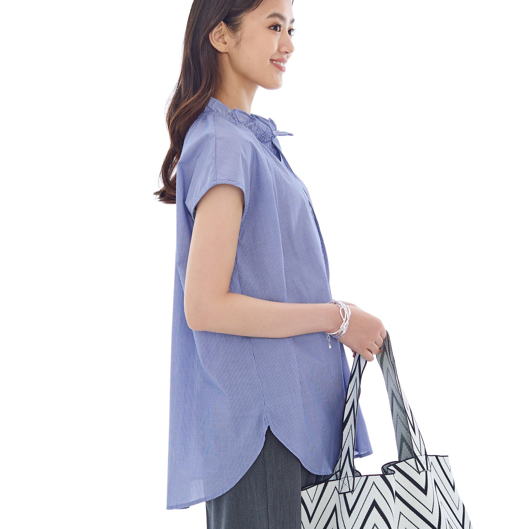 INDIVI「フリル衿ギャザーブラウス」|シャツ・ブラウス|