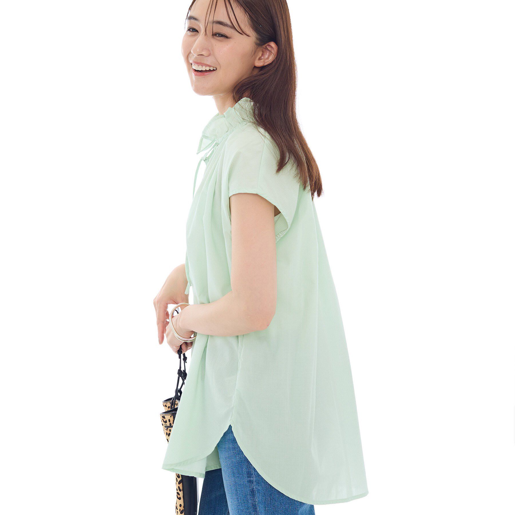 INDIVI「フリル衿ギャザーブラウス」|シャツ・ブラウス|