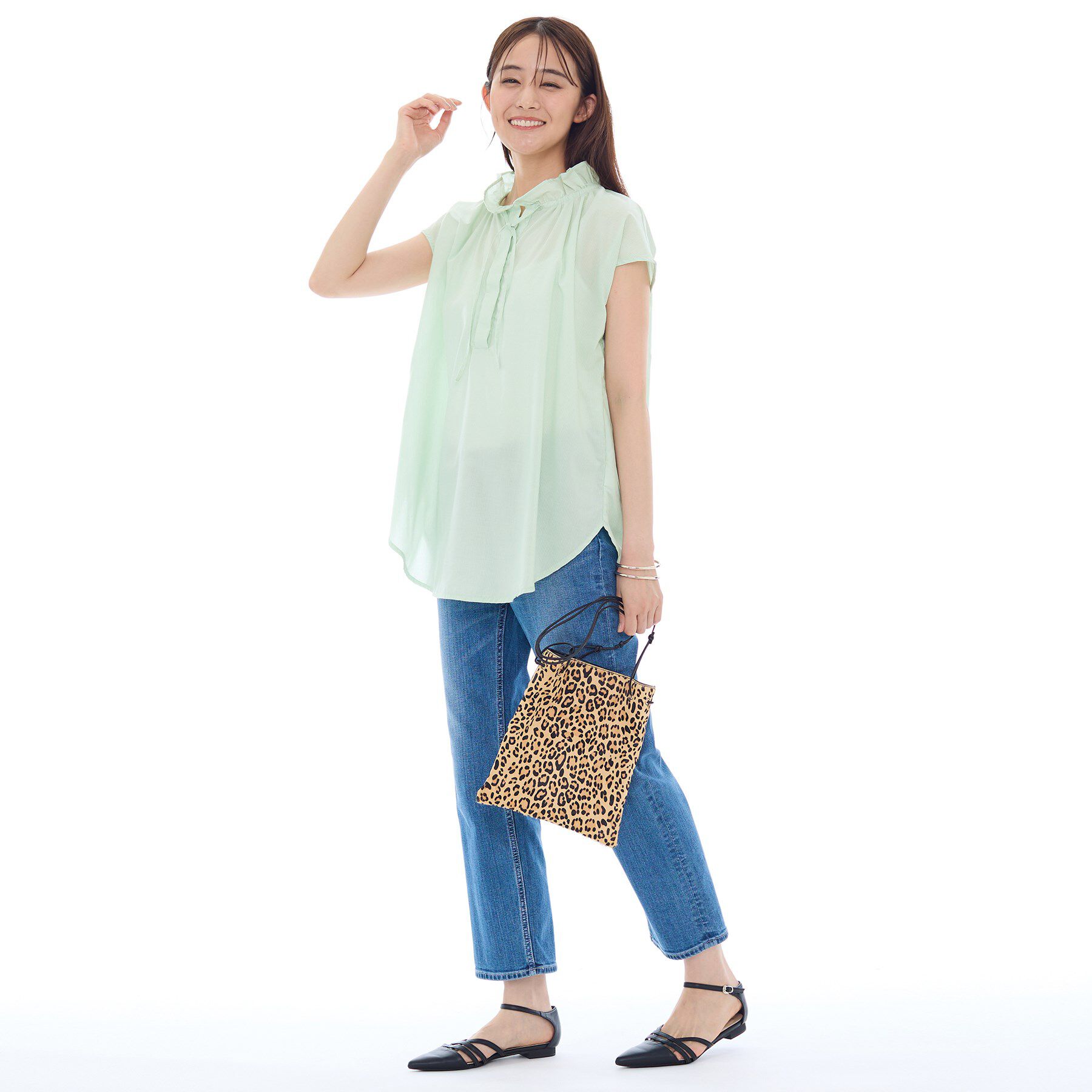 INDIVI「フリル衿ギャザーブラウス」|シャツ・ブラウス|