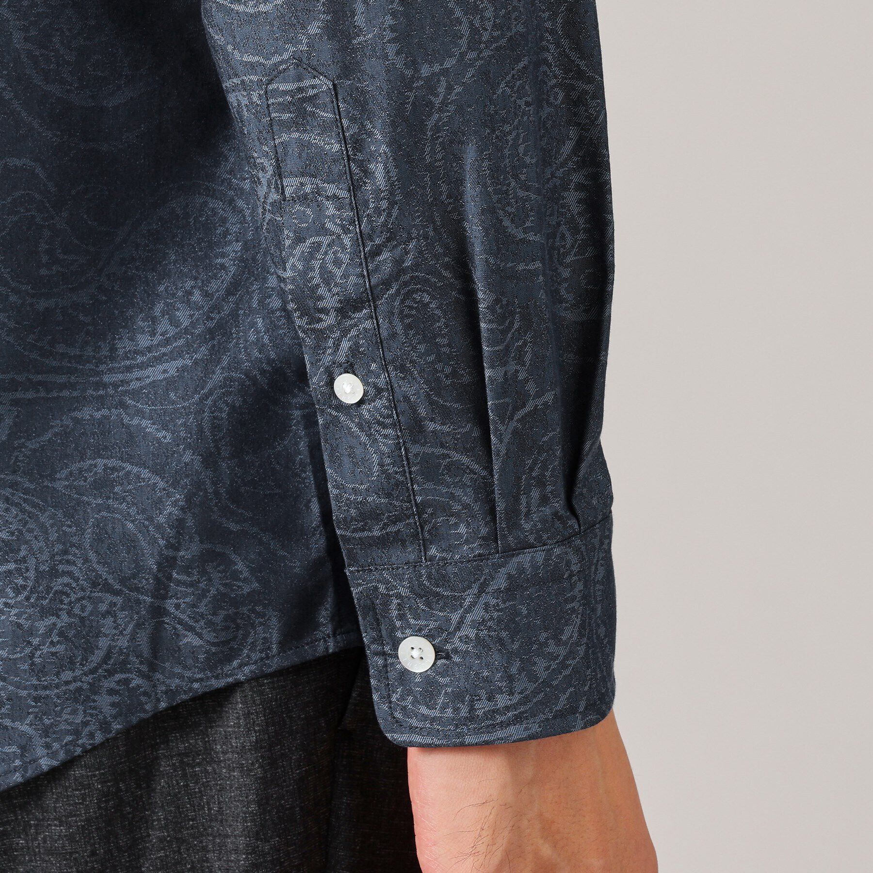 TAKEO KIKUCHI「【ジャカード織】ペイズリー総柄 シャツ」|シャツ・ブラウス|