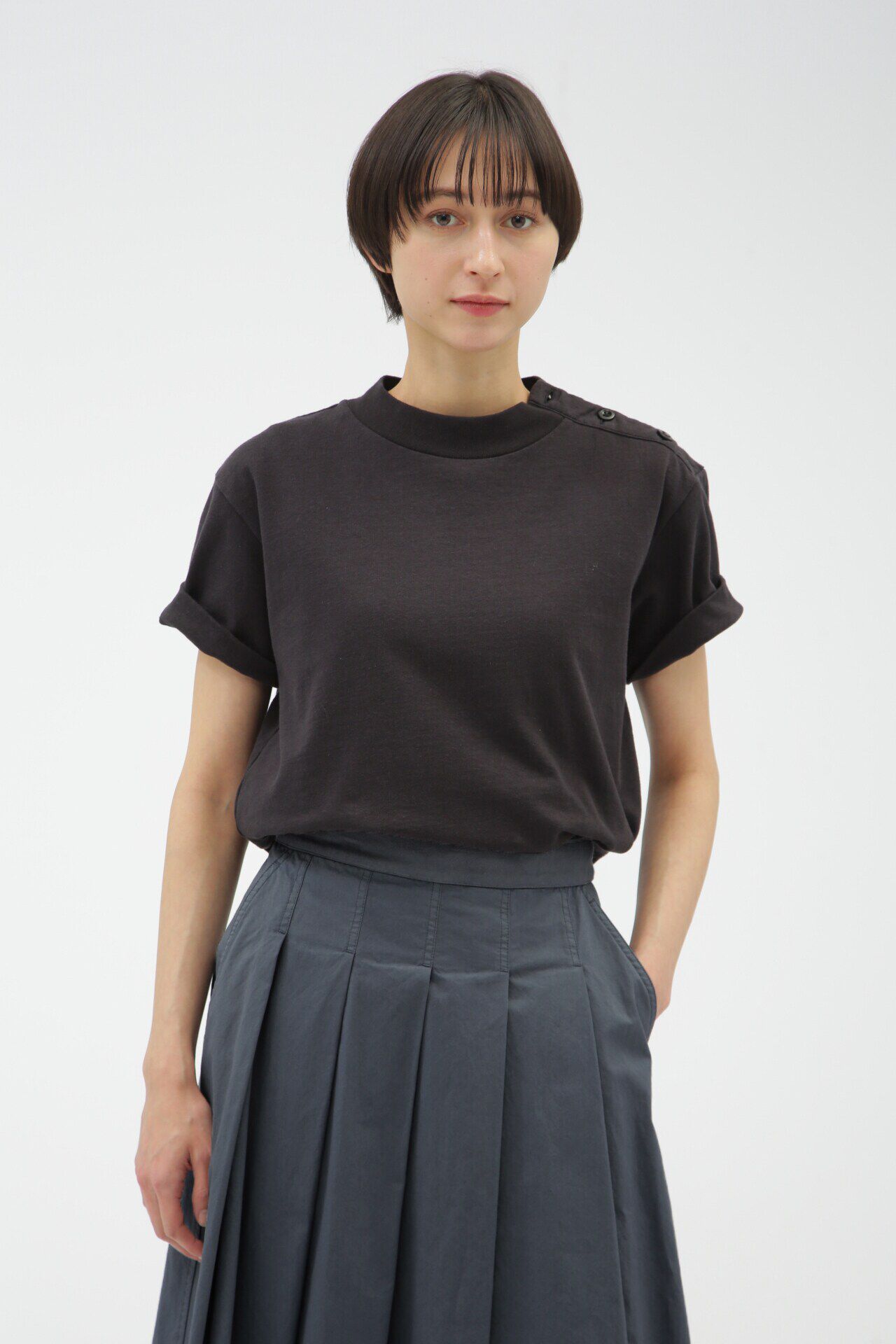 MHL.「WORN LIGHT COTTON JERSEY」|Tシャツ・カットソー|BLACK