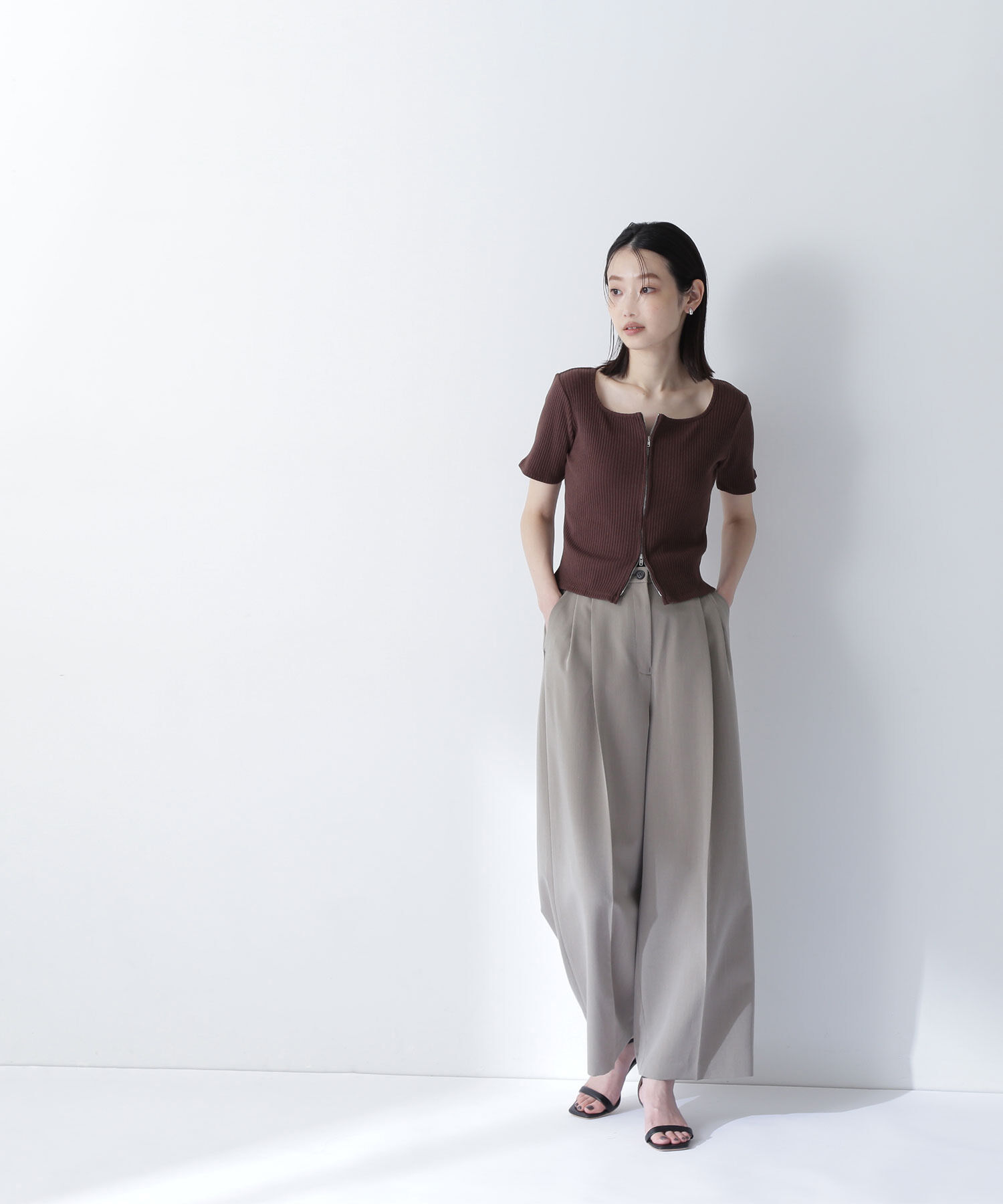  「コンパクトジップトップス」|Tシャツ・カットソー|