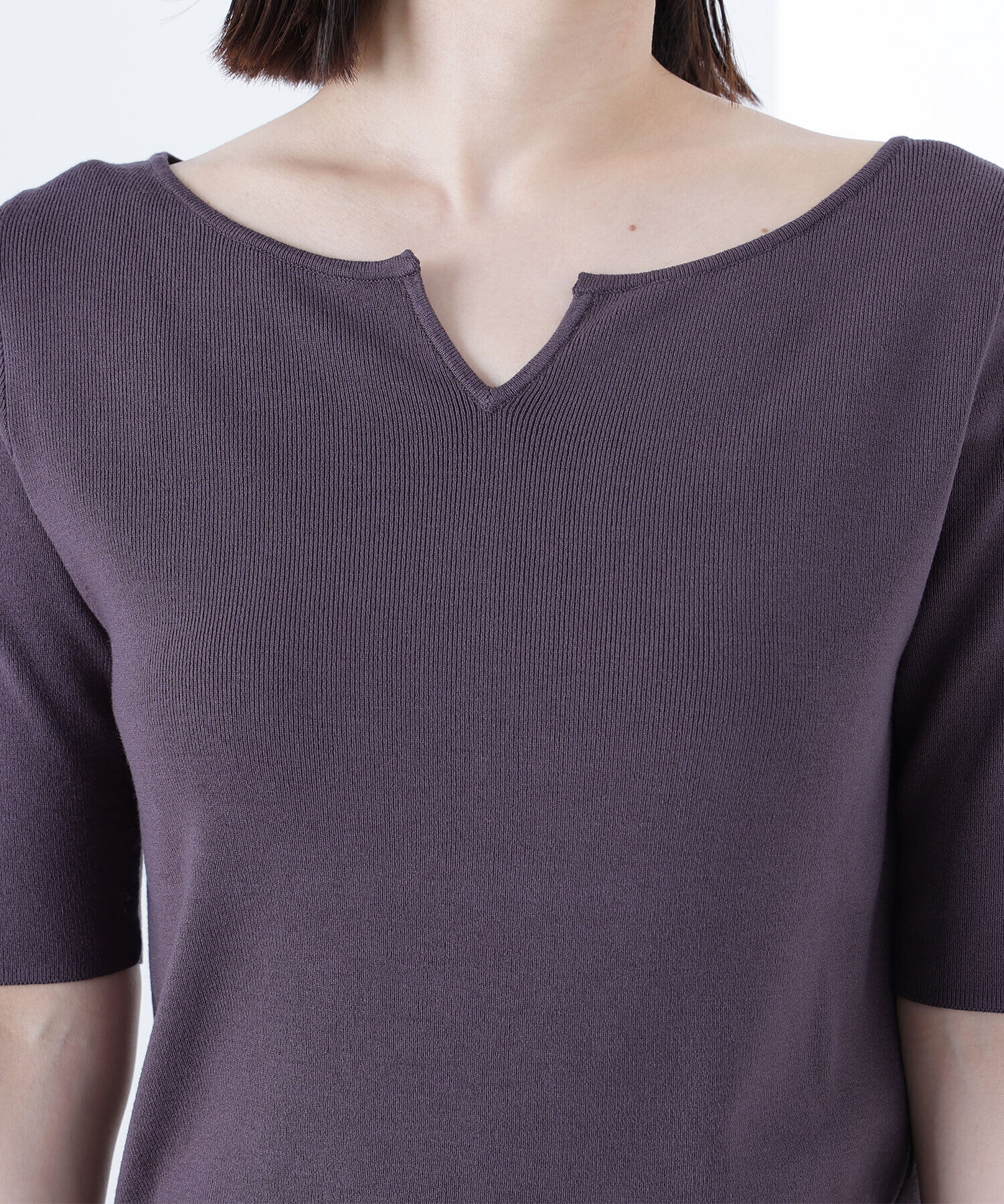  「総針ベーシックシリーズ キーネックニット」|ニット・セーター|