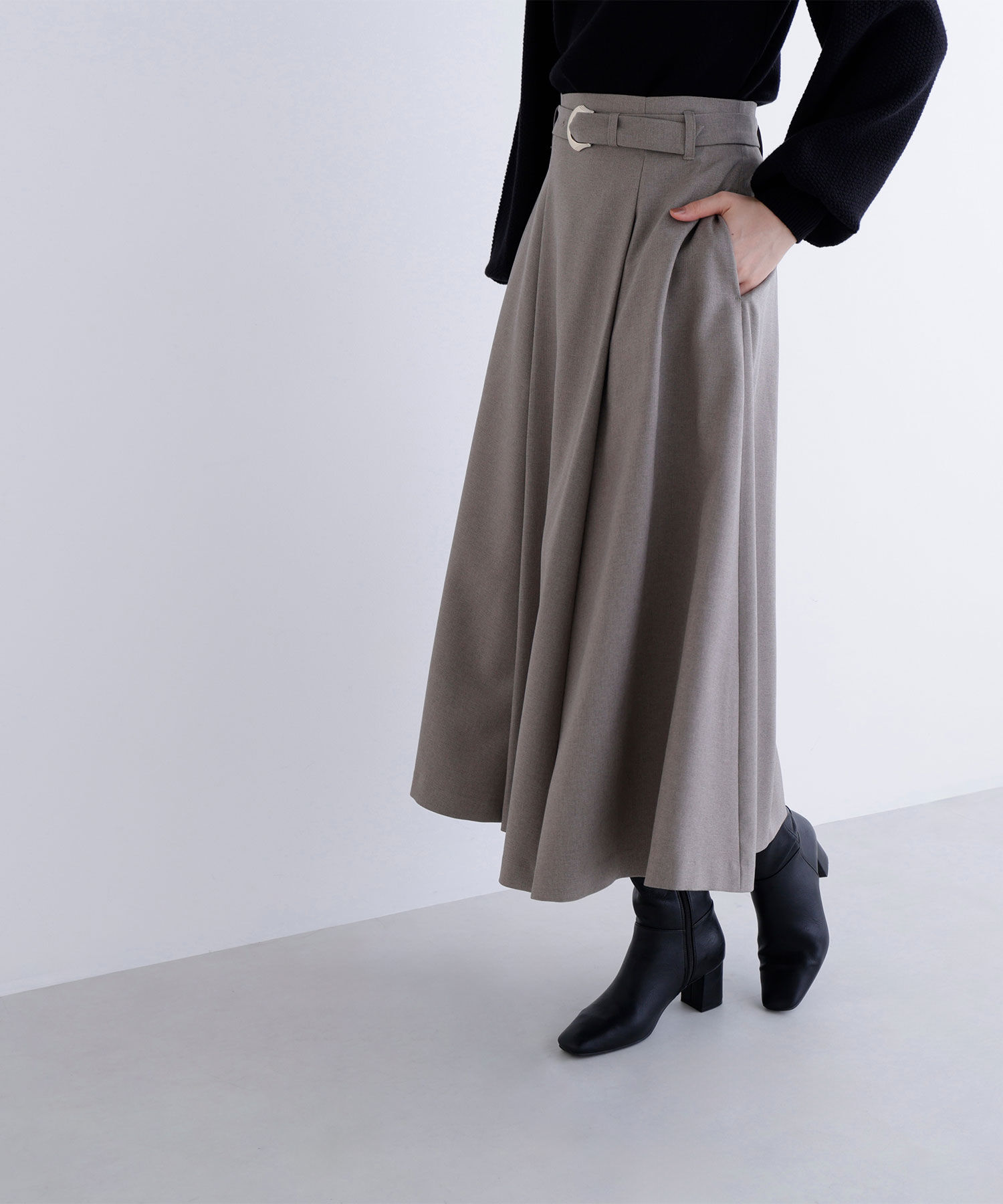  「メタルバックルフレアスカート」|スカート|