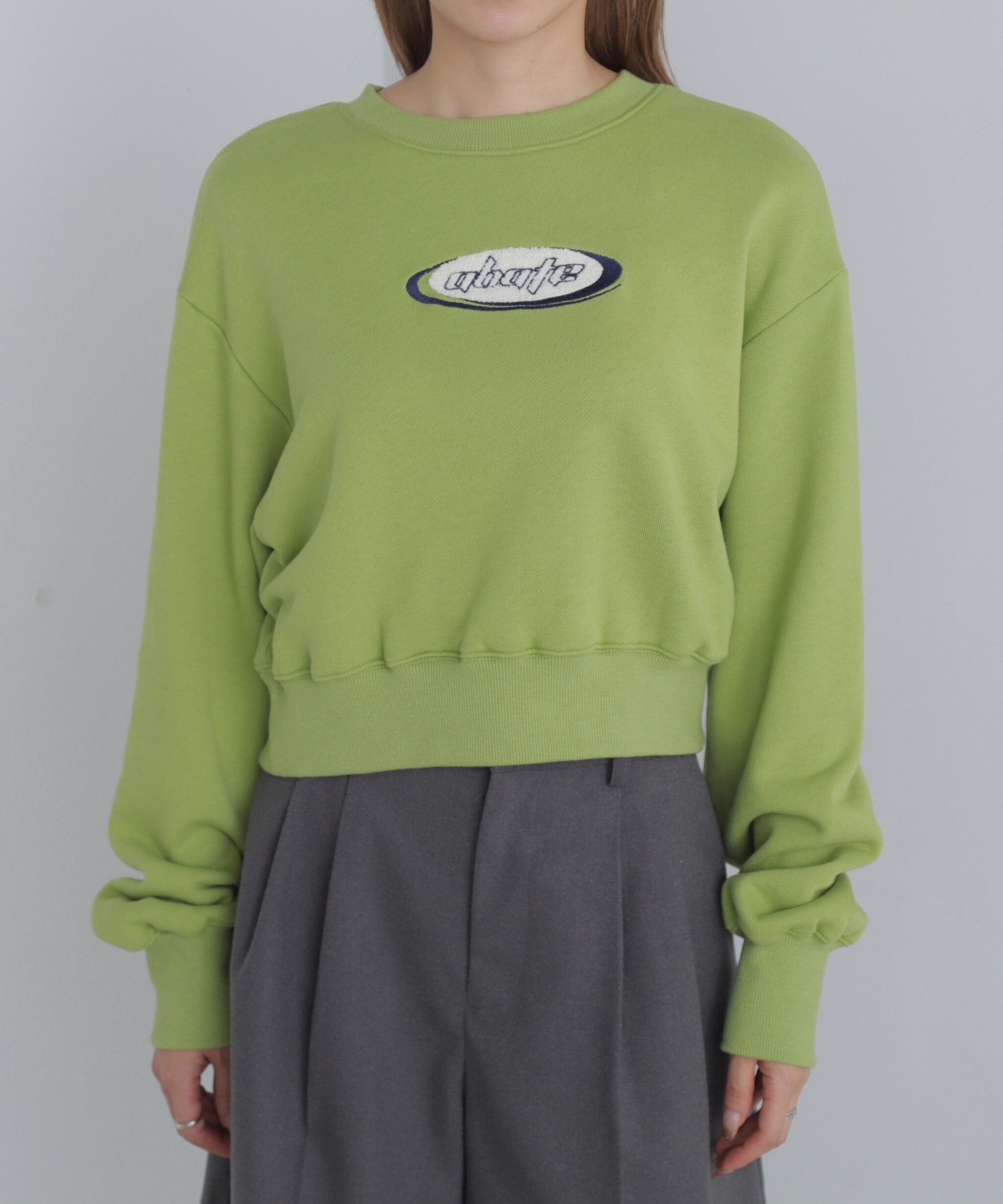  「スポーツロゴサガラ刺繍ショート丈スウェット」|Tシャツ・カットソー|