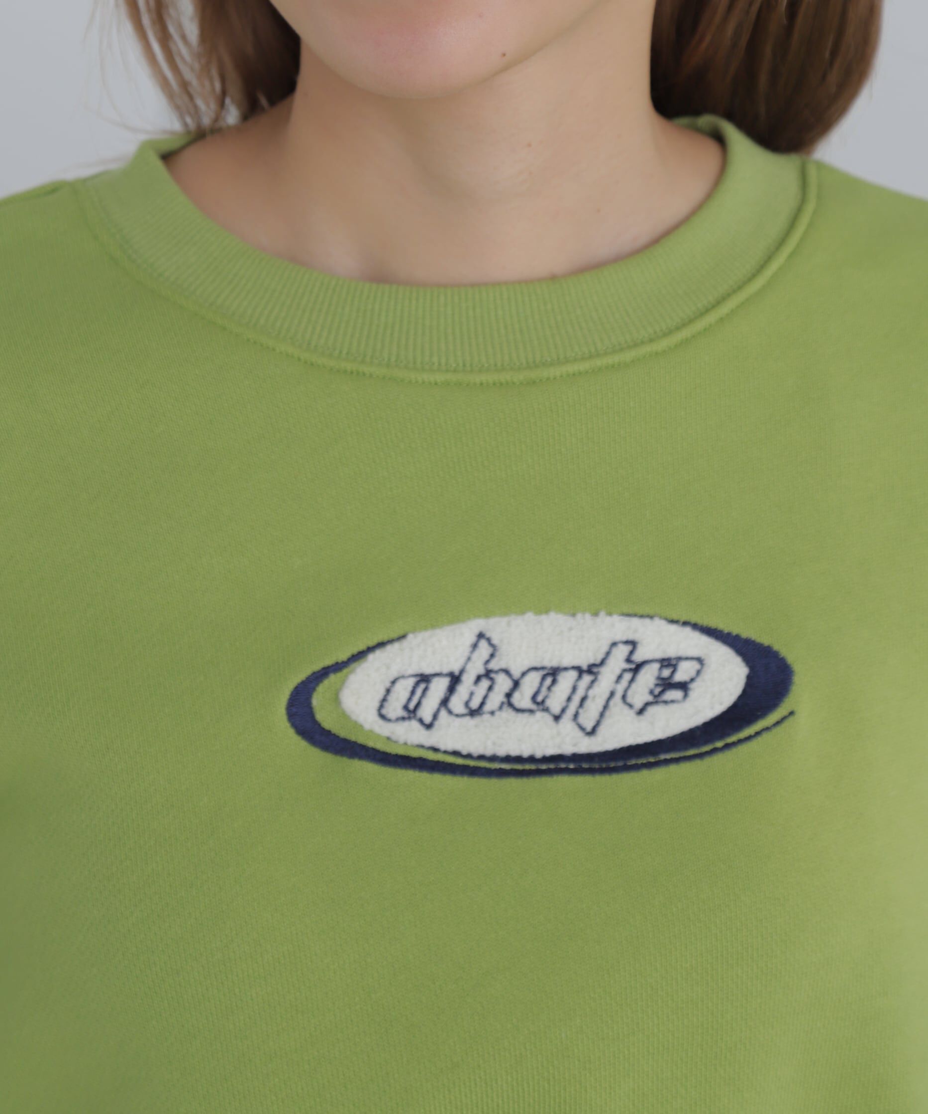  「スポーツロゴサガラ刺繍ショート丈スウェット」|Tシャツ・カットソー|