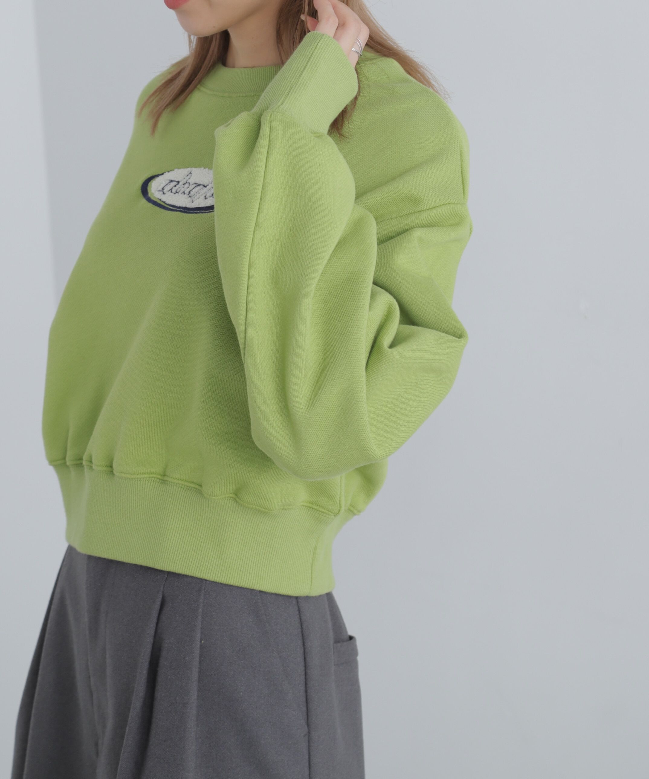  「スポーツロゴサガラ刺繍ショート丈スウェット」|Tシャツ・カットソー|