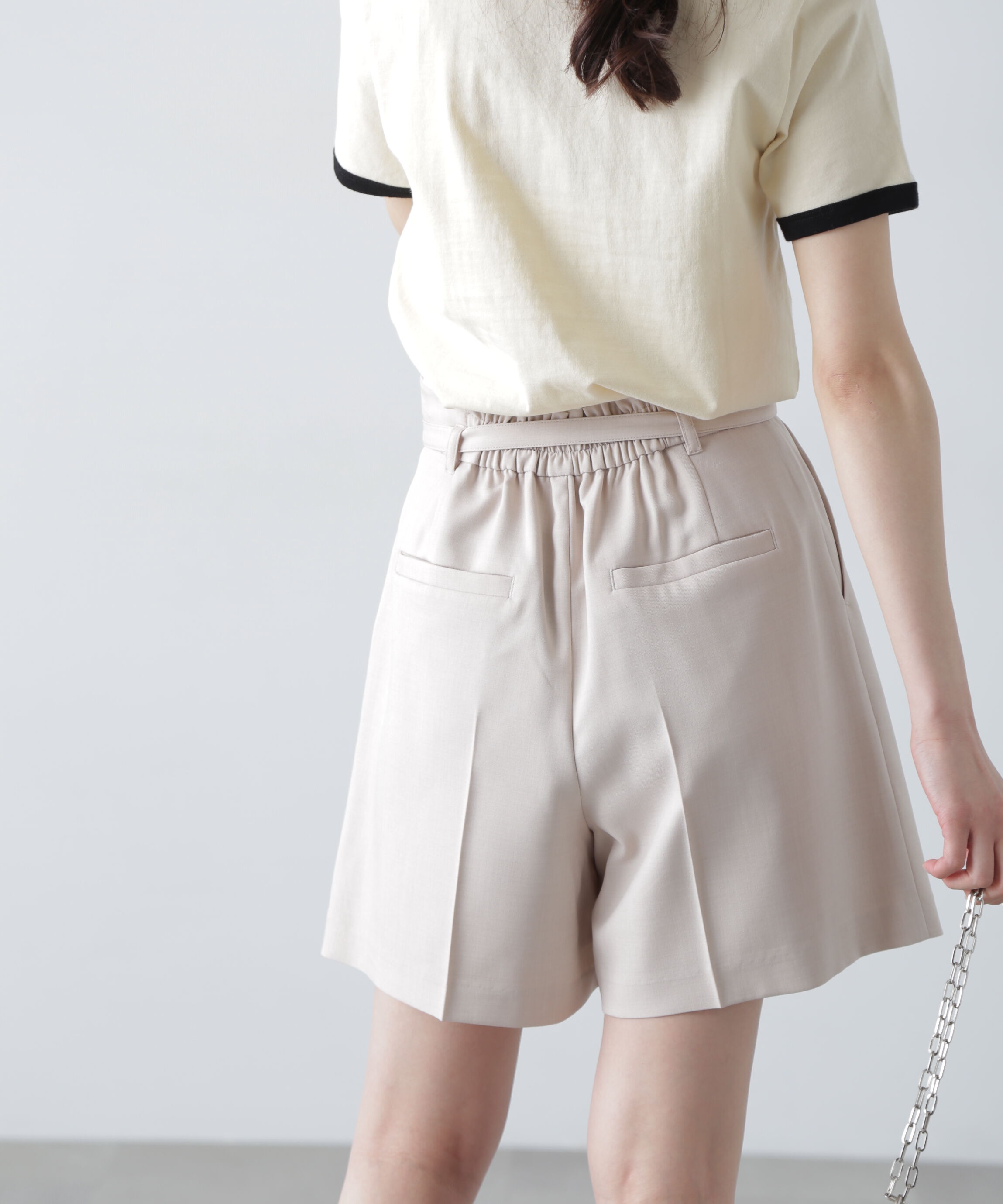  「梳毛調合繊ベルト付きタックショートパンツ」|その他|