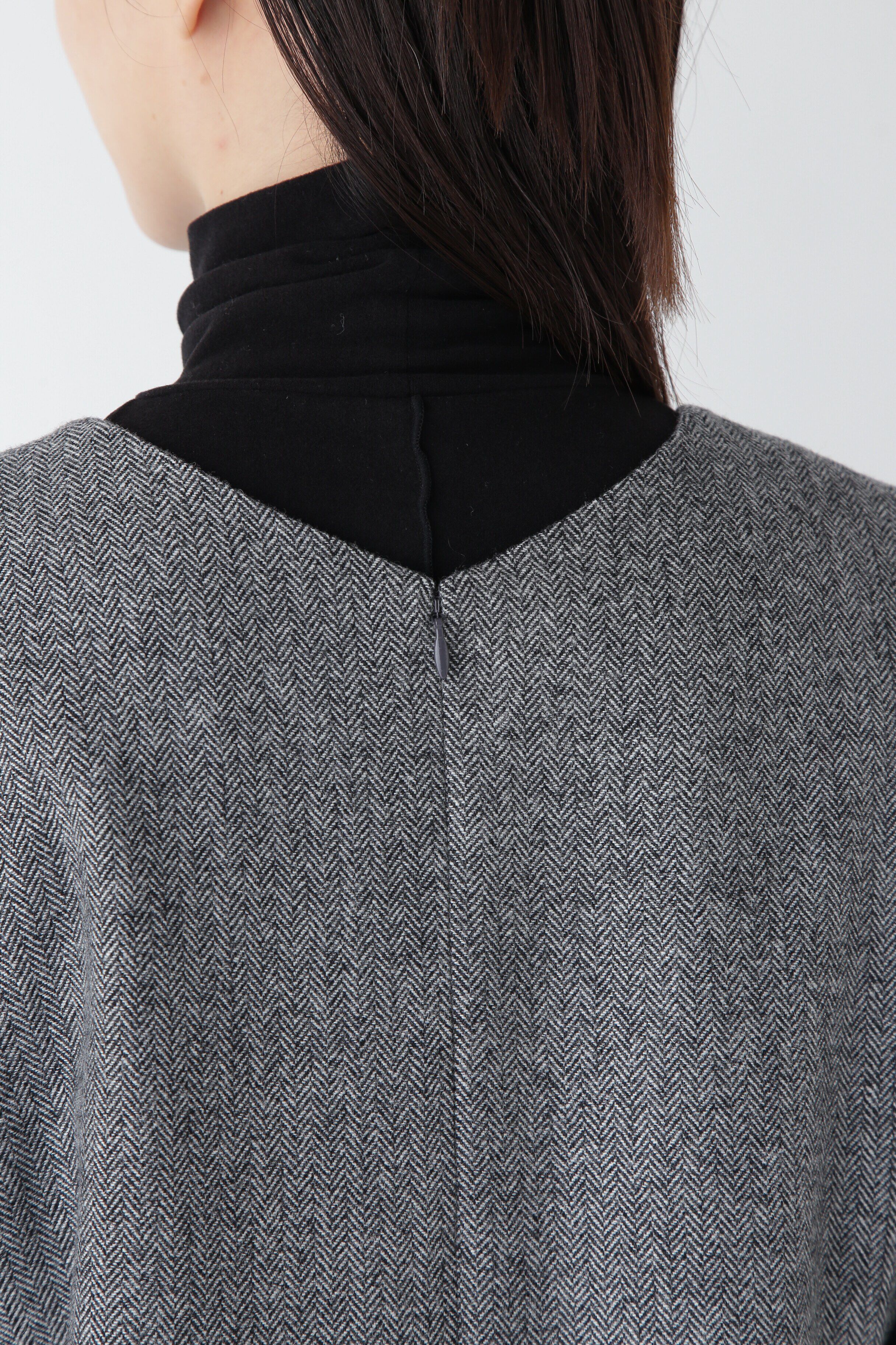  「◆ヘリンボーンツィードＶネックノースリーブワンピース」|ワンピース|