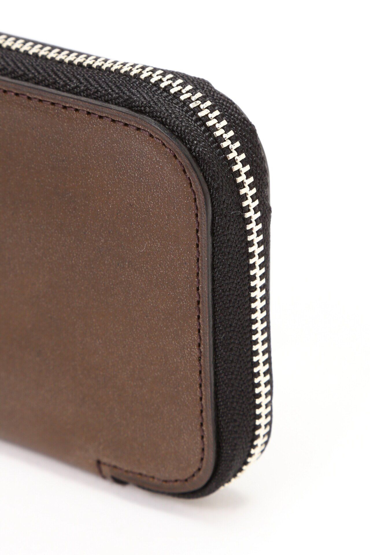 MARGARET HOWELL「OILED ITALIAN LEATHER」|財布|