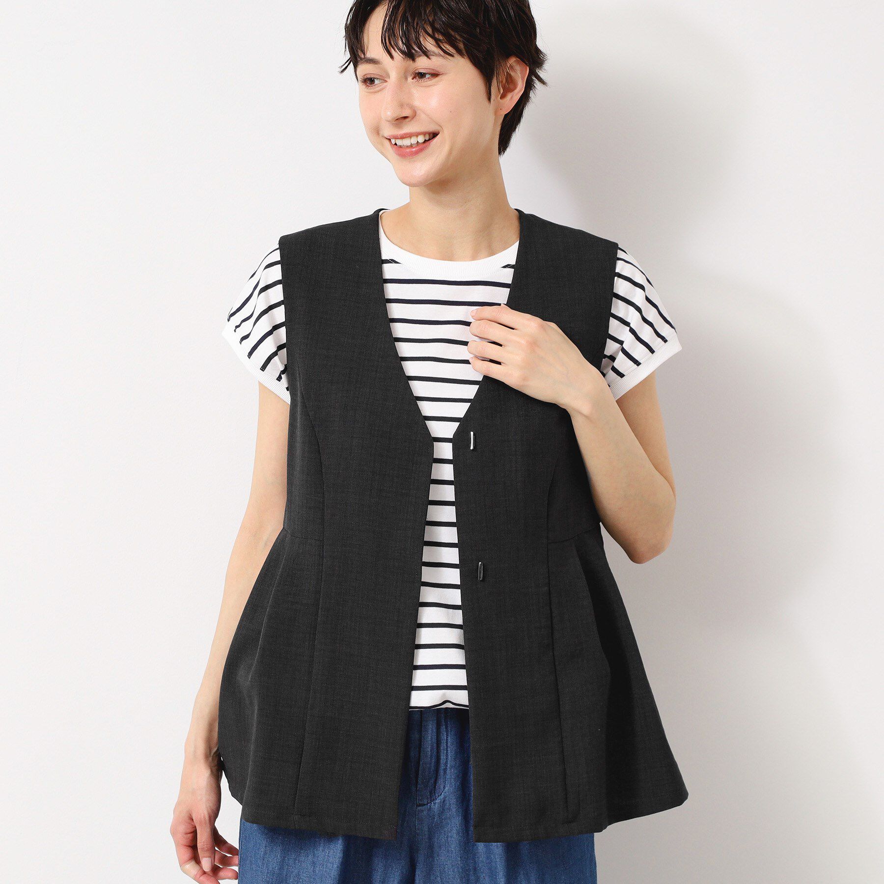 Dessin「【洗える】ソフトペプラムベスト」|ベスト・ジレ|チャコールグレー(0