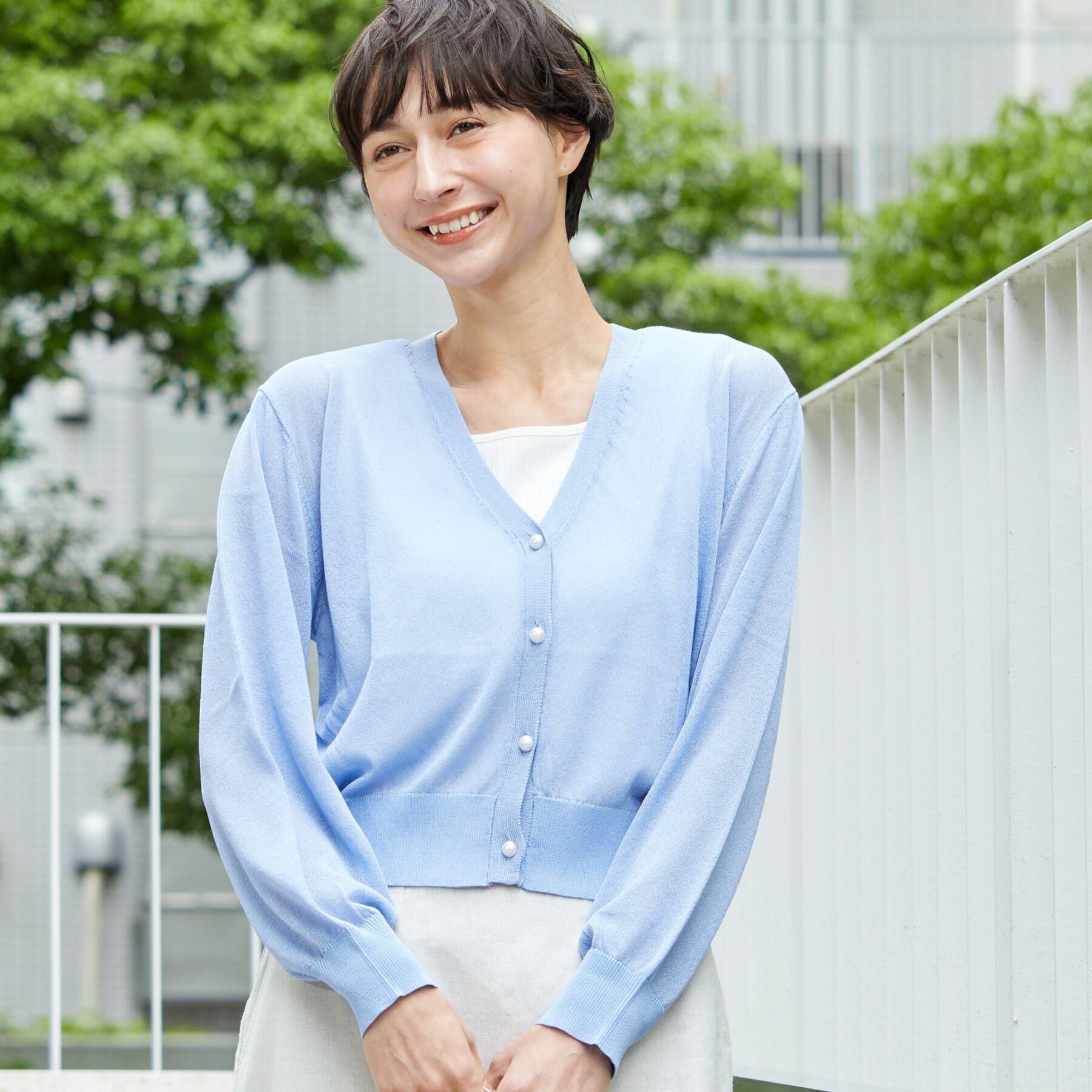 Dessin「【UVカット・洗える】パール調ボタンシアーカーディガン」|カーディガン|