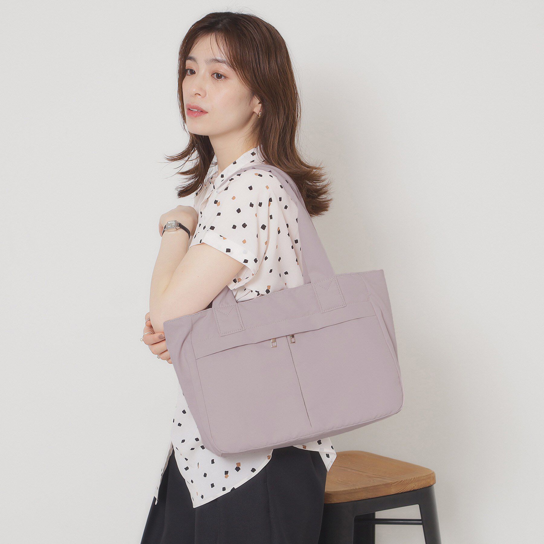 ITS&rsquo;DEMO「【A4対応／9ポケット】ふんわり軽量トート」|トートバッグ|