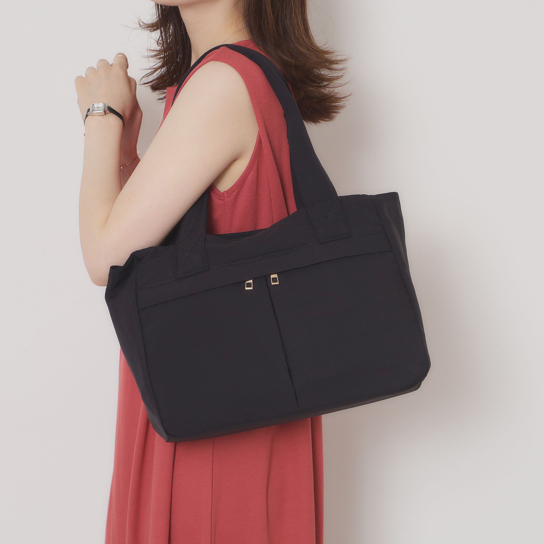 ITS&rsquo;DEMO「【A4対応／9ポケット】ふんわり軽量トート」|トートバッグ|ブラック(019)