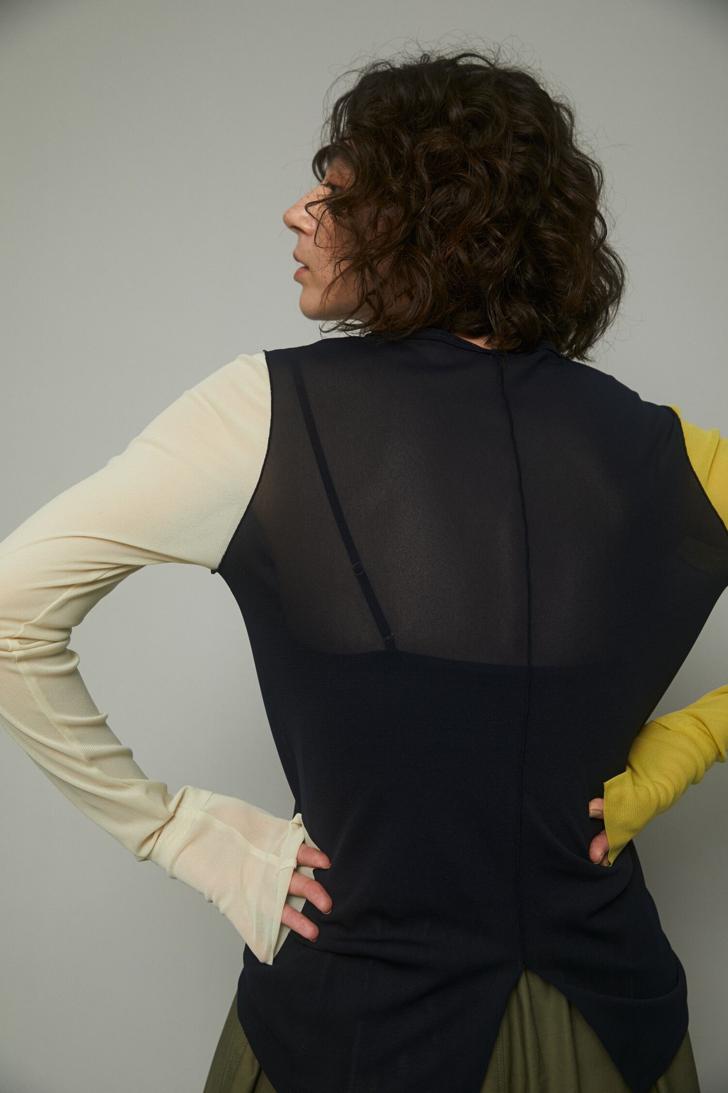 HeRIN.CYE「Crew neck mesh inner tops」|Tシャツ・カットソー|